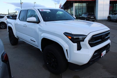 2025 Toyota Tacoma 4WD SR5