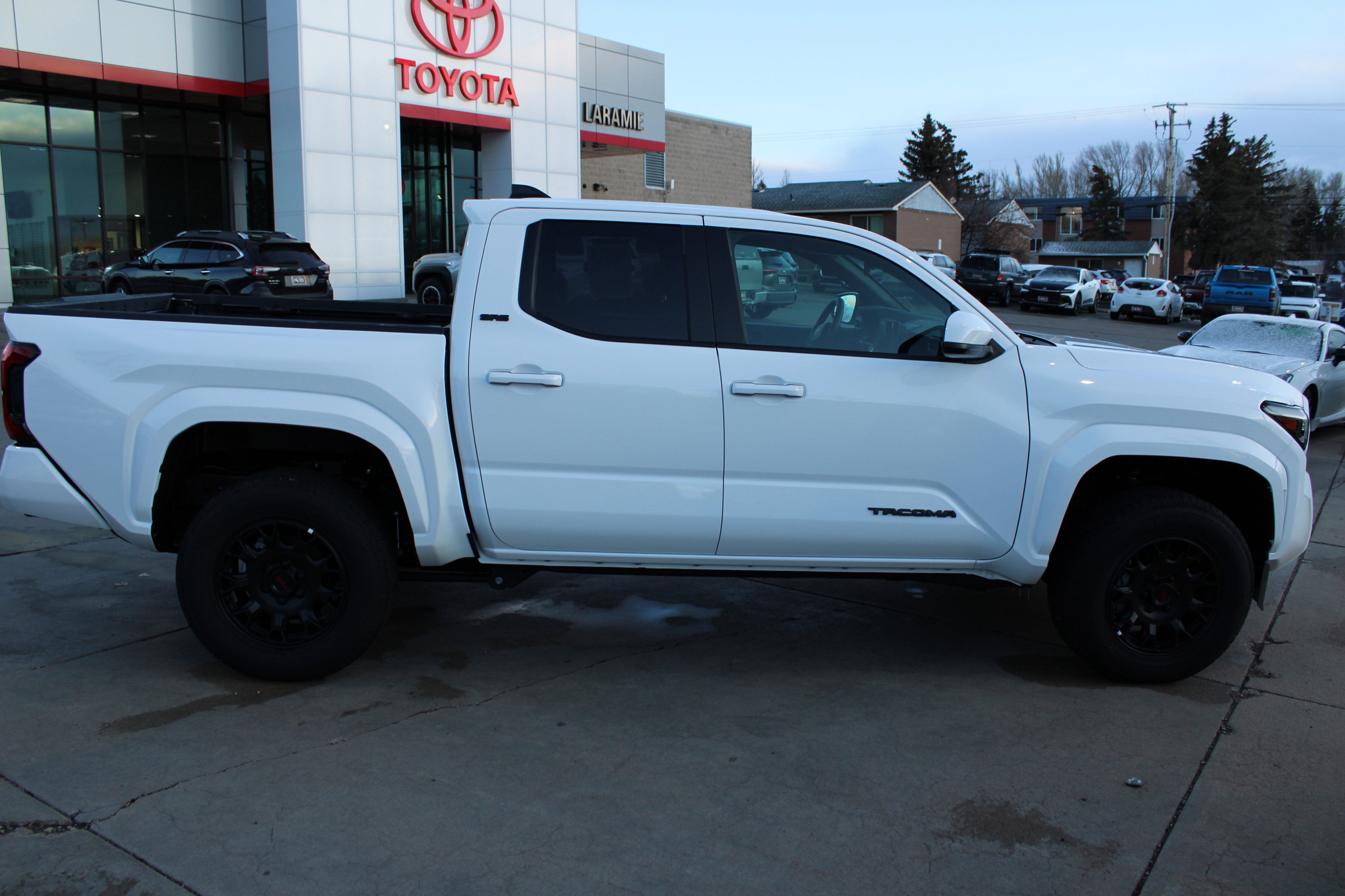 2025 Toyota Tacoma 4WD SR5