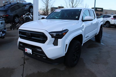 2025 Toyota Tacoma 4WD SR5