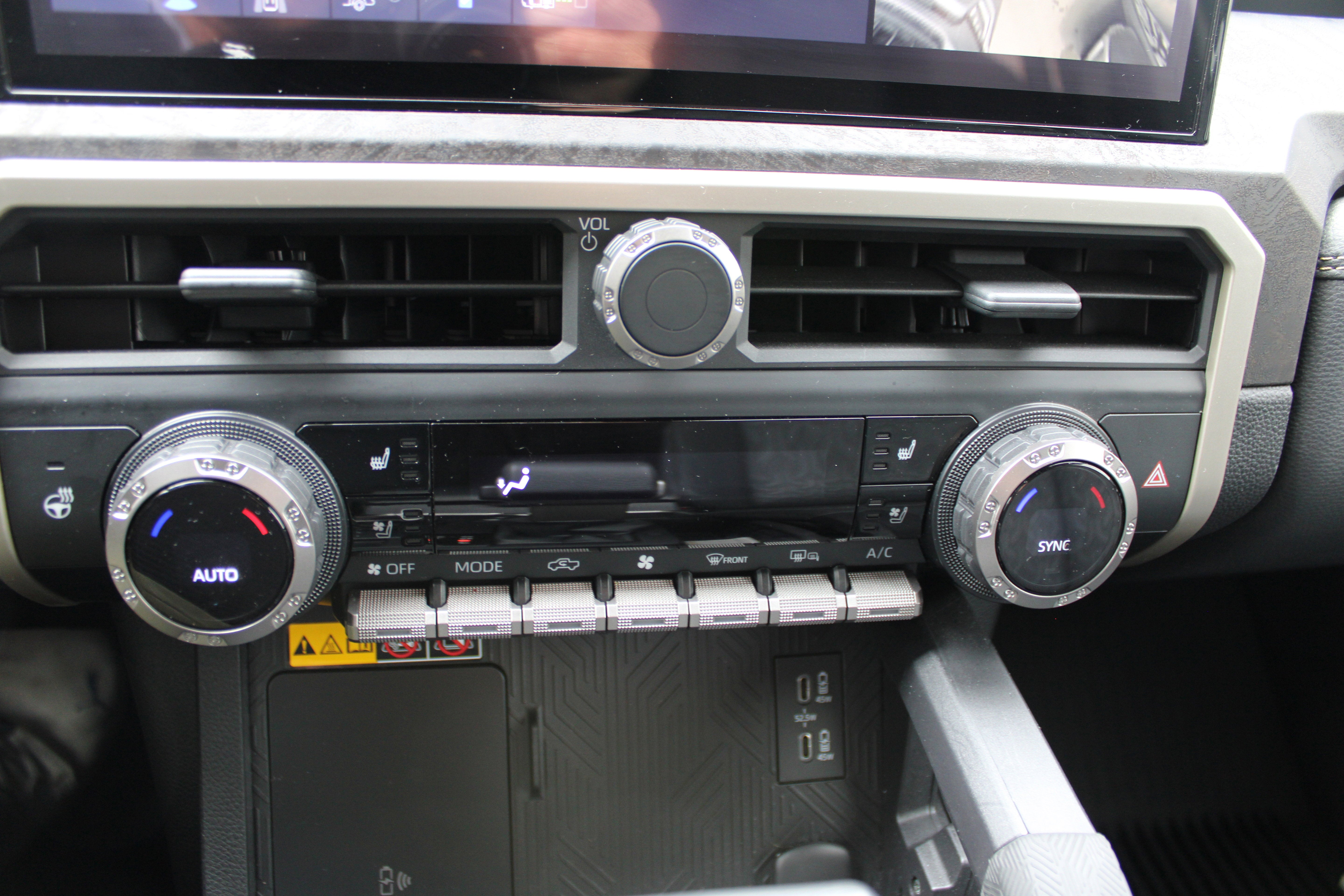 2024 Toyota Tacoma 4WD Limited Hybrid