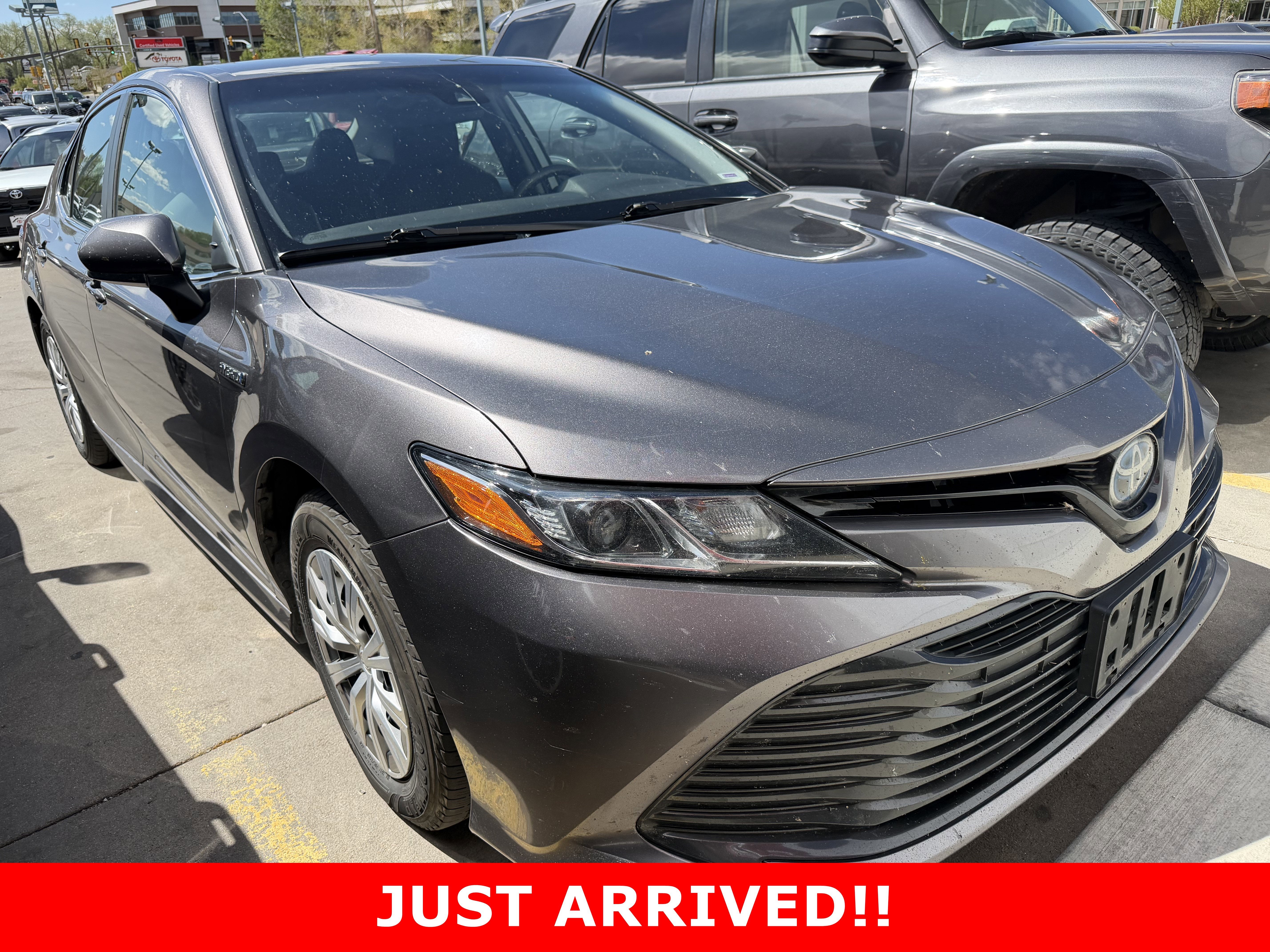 2019 Toyota Camry Hybrid LE