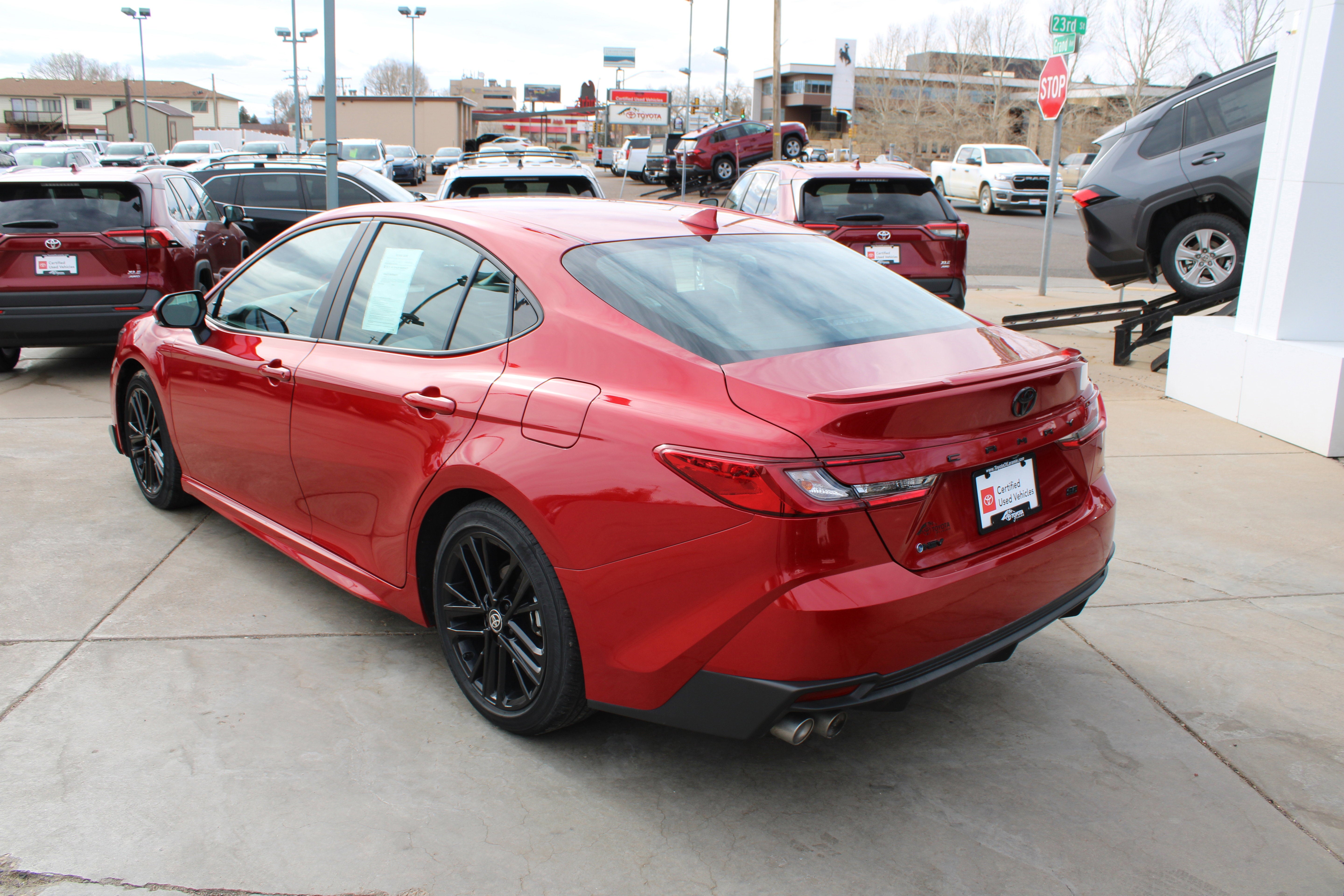 2025 Toyota Camry SE