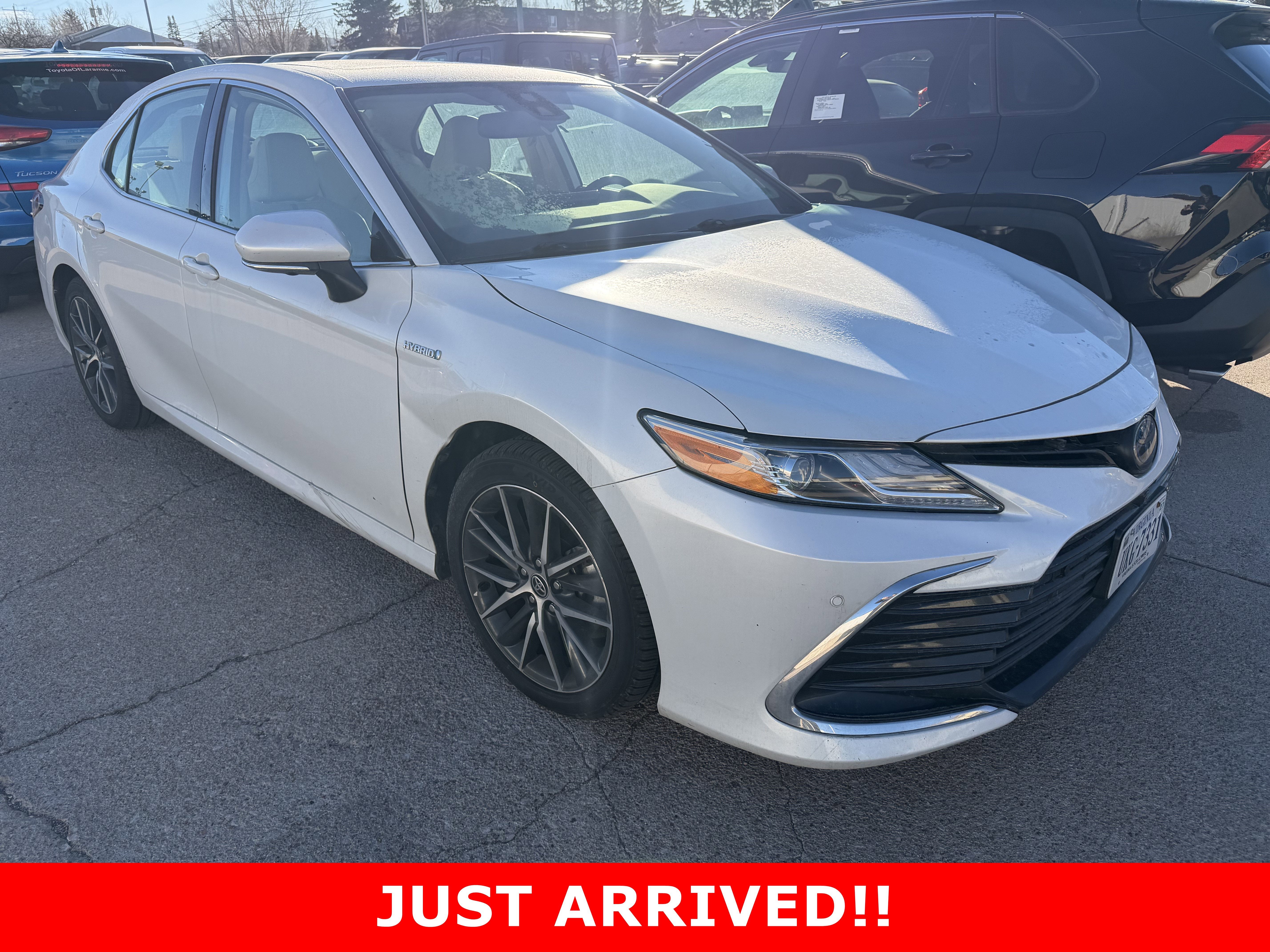 2021 Toyota Camry Hybrid XLE