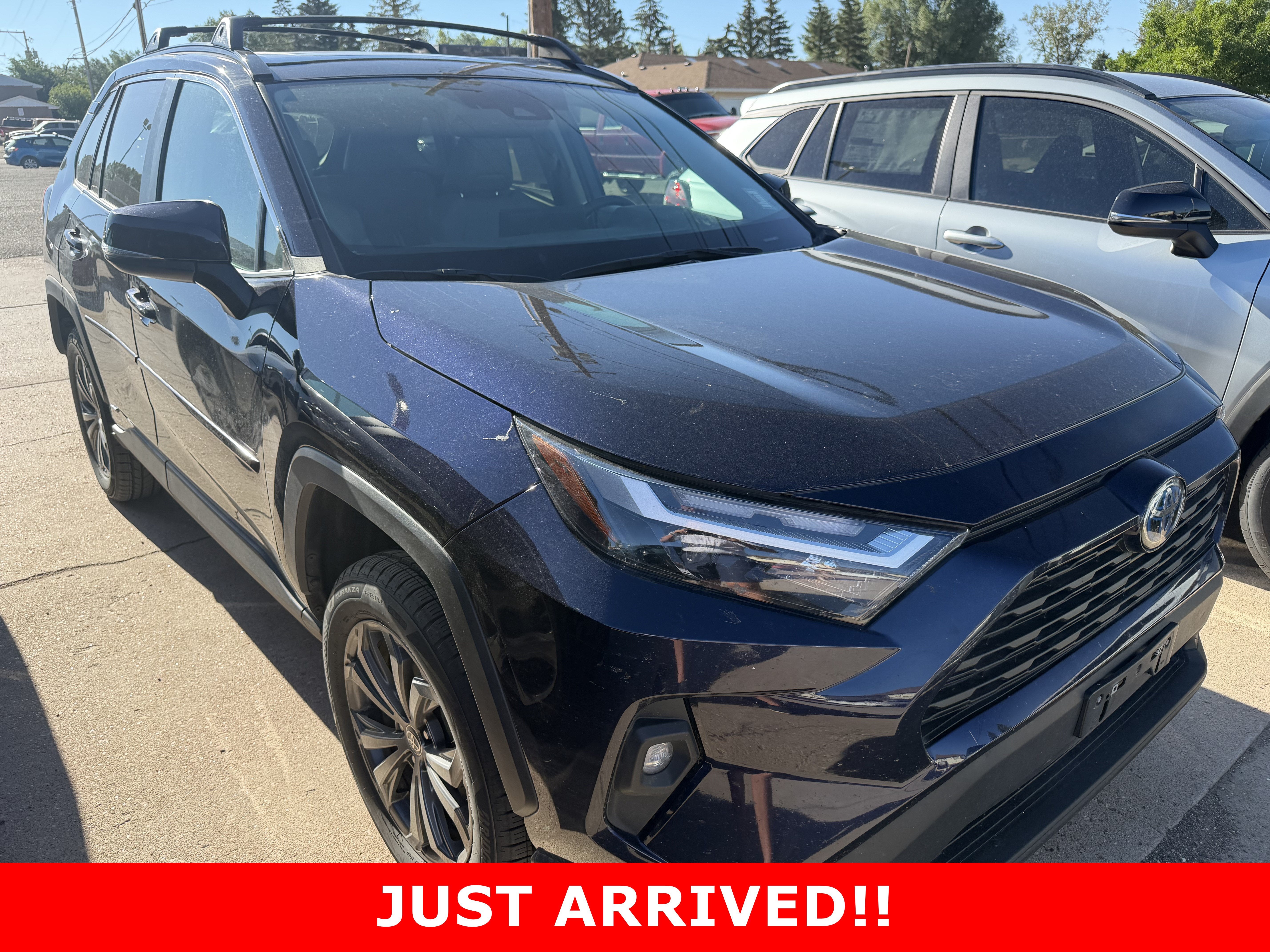 2022 Toyota RAV4 Hybrid XLE Premium