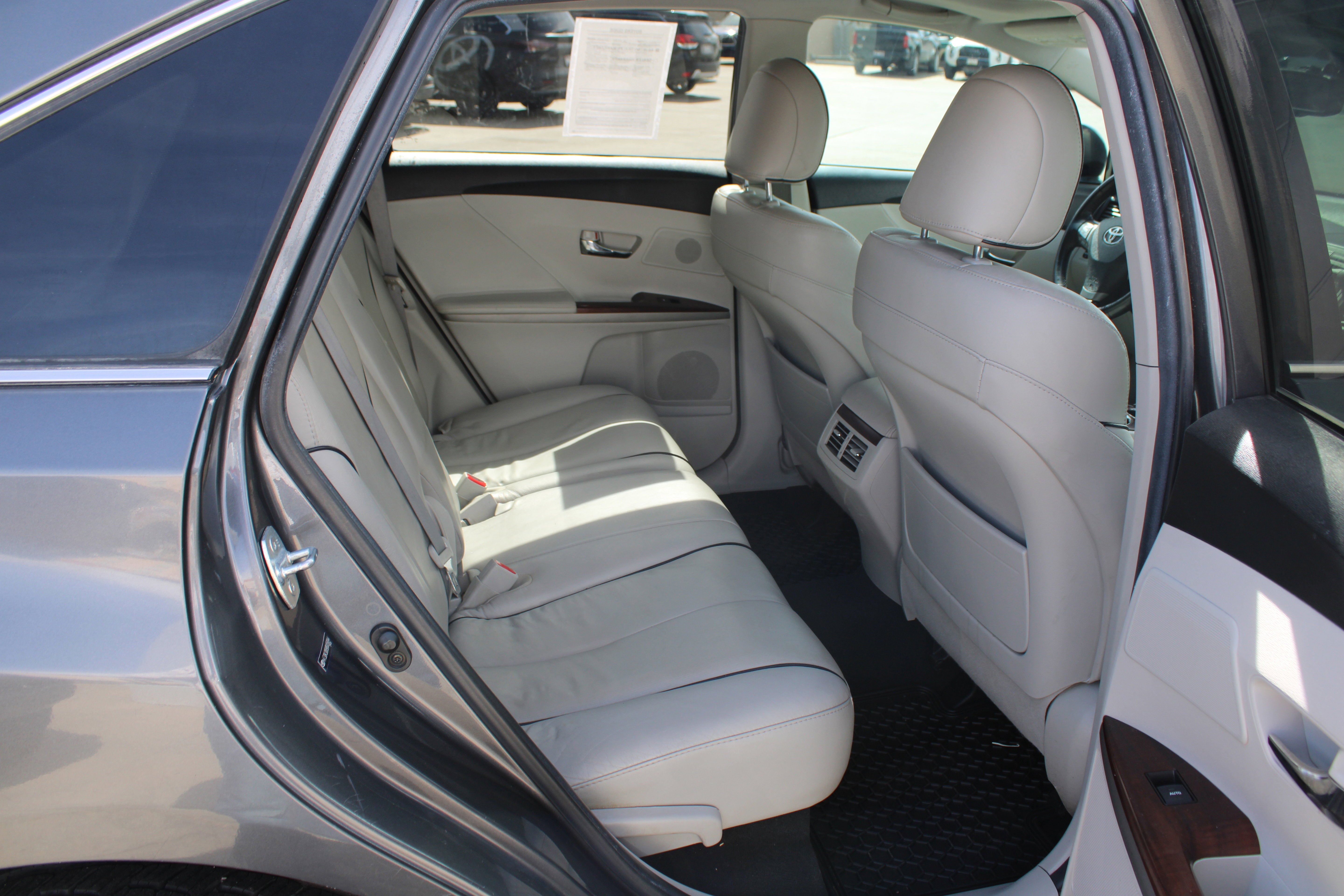 2011 Toyota Venza 4dr Wgn V6 AWD (Natl)