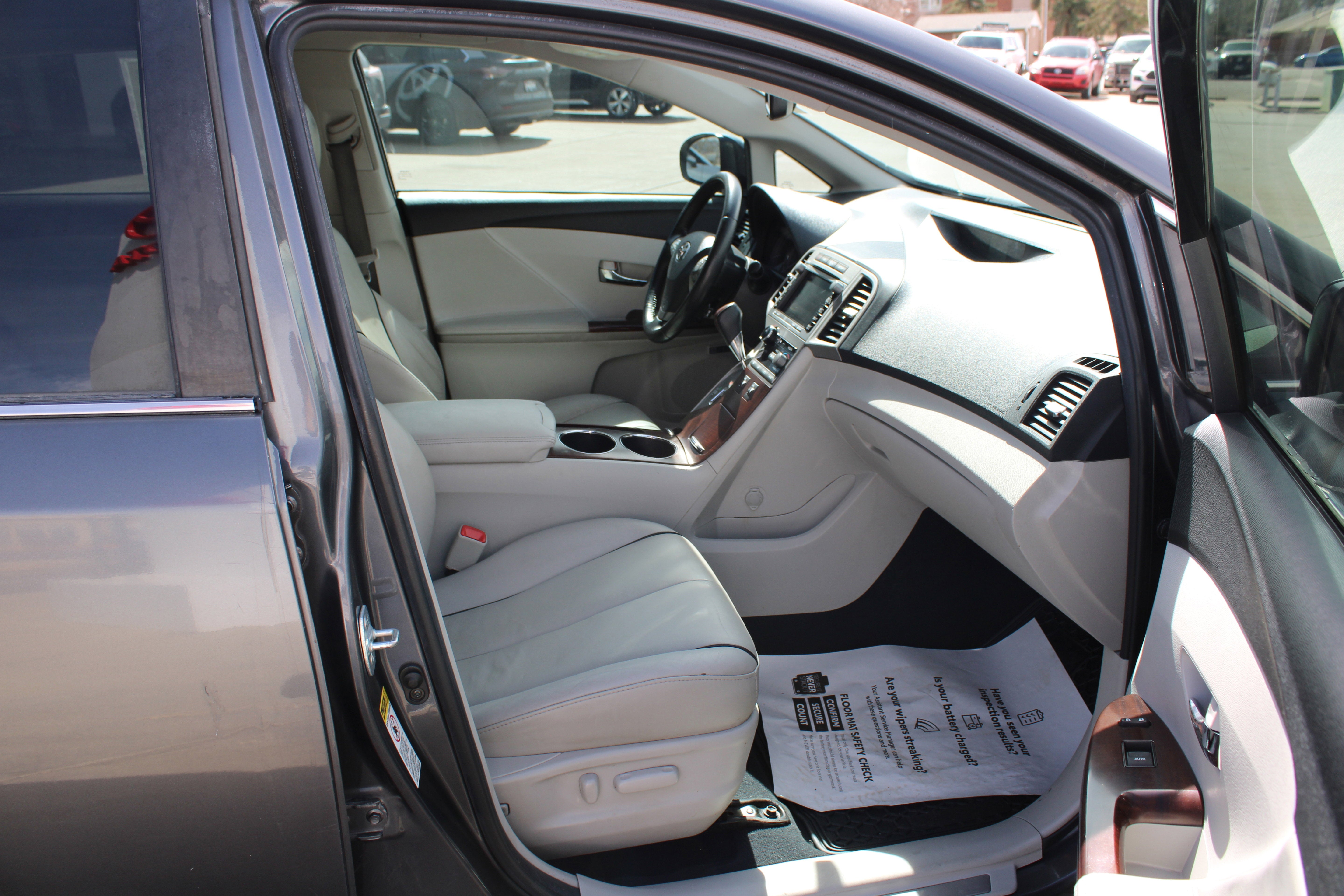 2011 Toyota Venza 4dr Wgn V6 AWD (Natl)