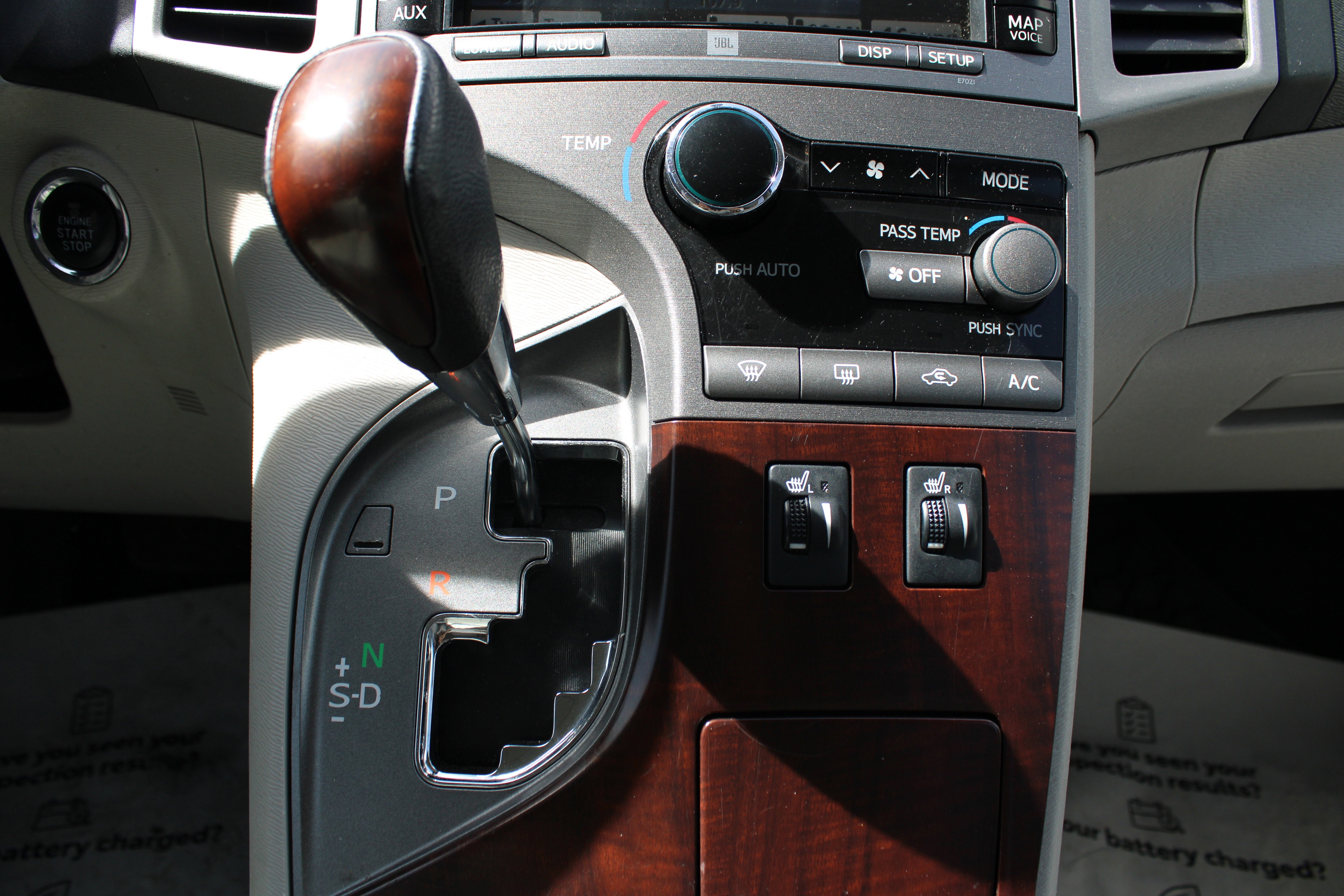 2011 Toyota Venza 4dr Wgn V6 AWD (Natl)