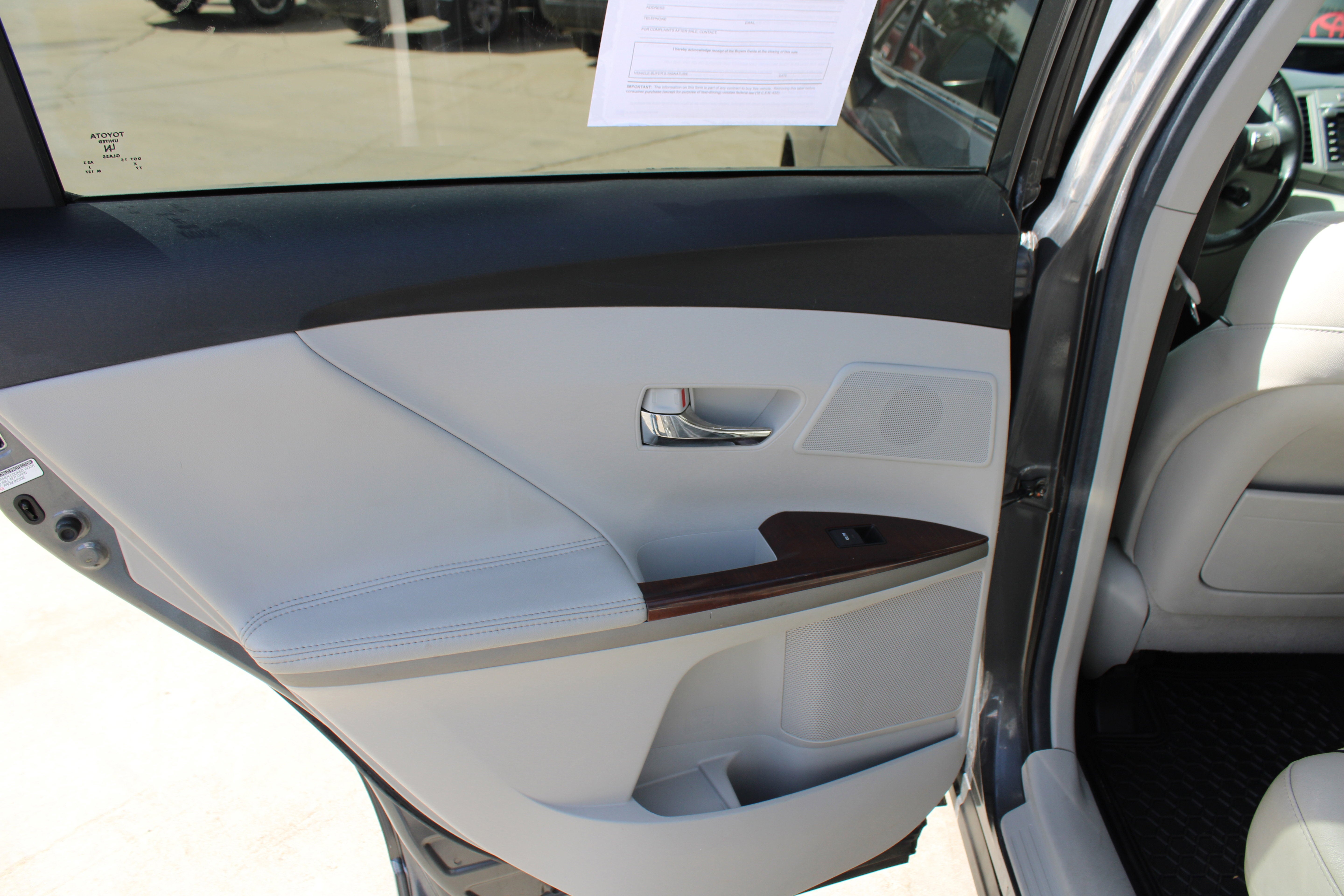 2011 Toyota Venza 4dr Wgn V6 AWD (Natl)