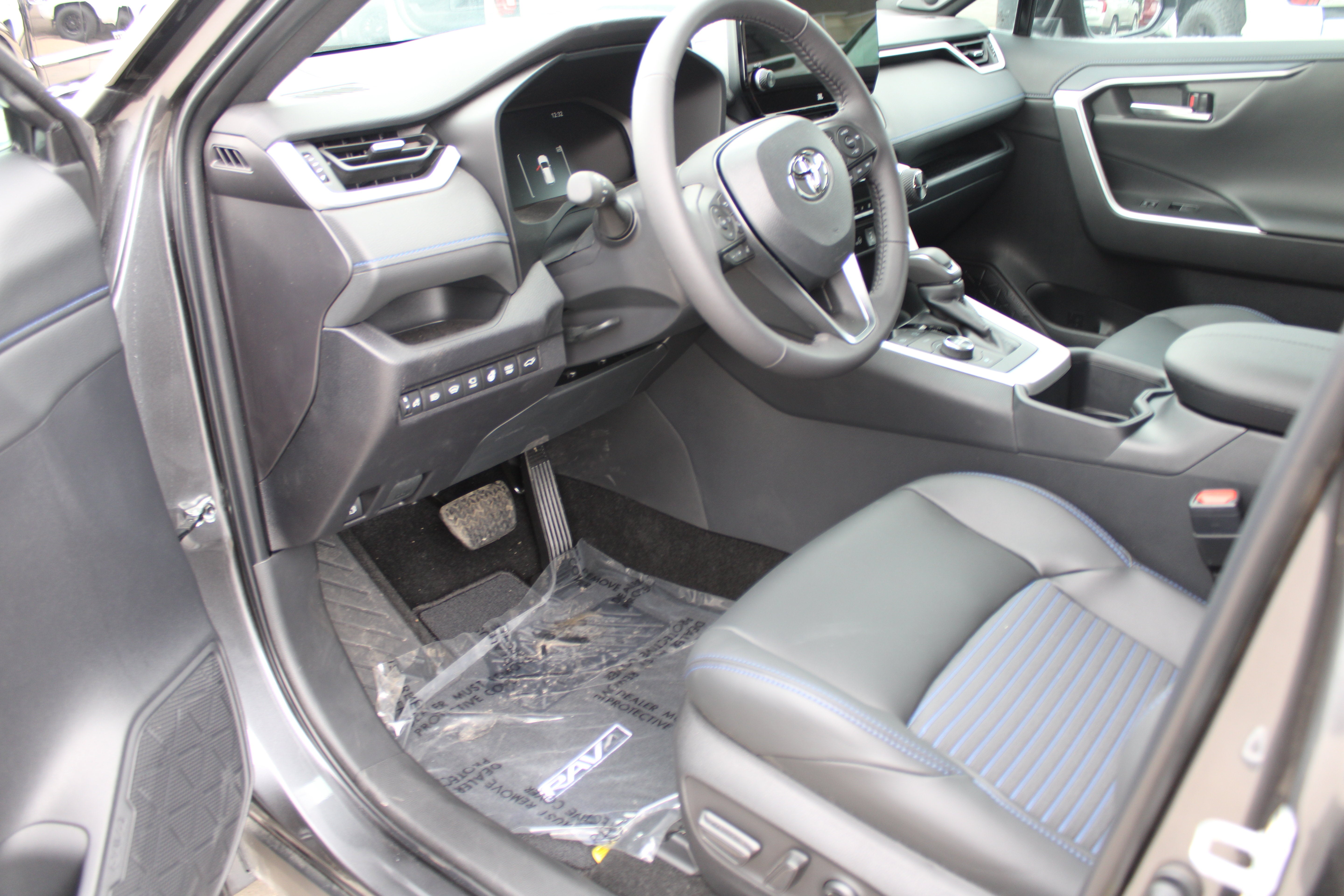 2025 Toyota RAV4 Hybrid XSE