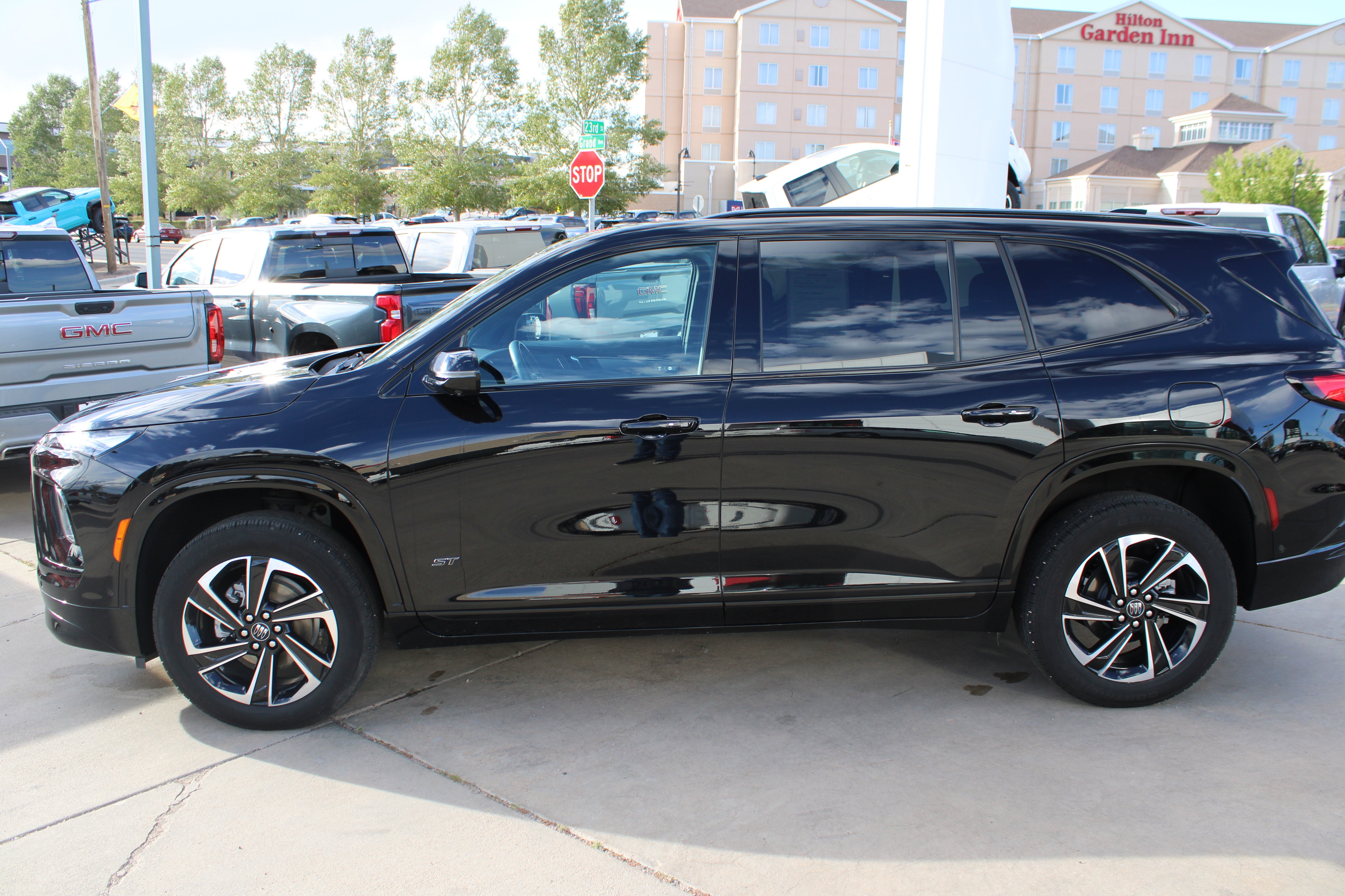 2025 Buick Enclave Sport Touring