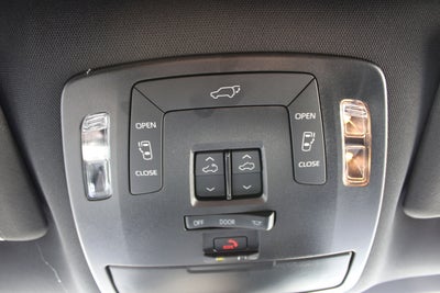 2025 Toyota Sienna Woodland Edition