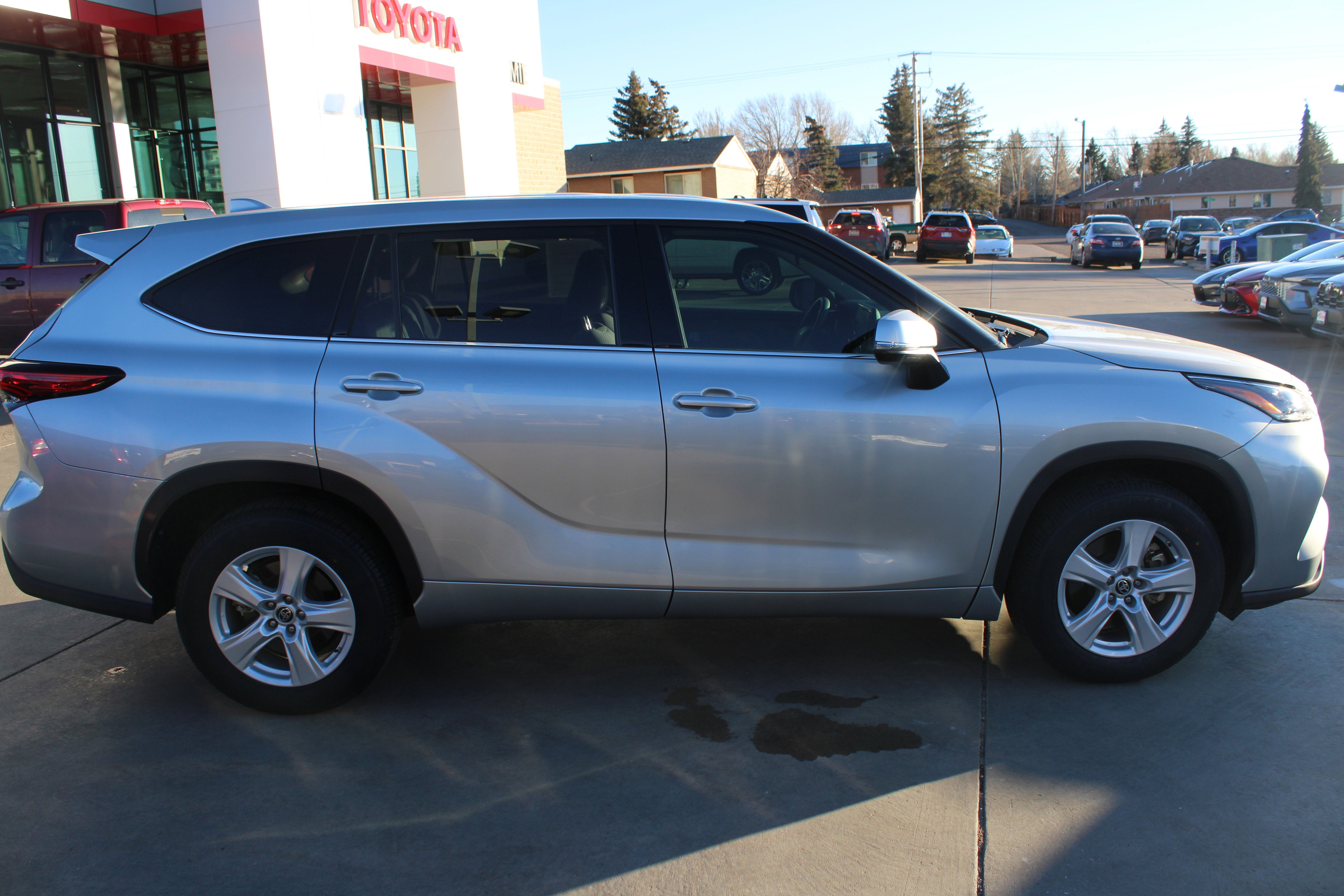 2021 Toyota Highlander L