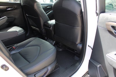 2022 Toyota Highlander Limited