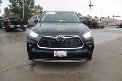 2026 Toyota Highlander Hybrid Platinum