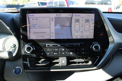 2021 Toyota Highlander Hybrid Platinum