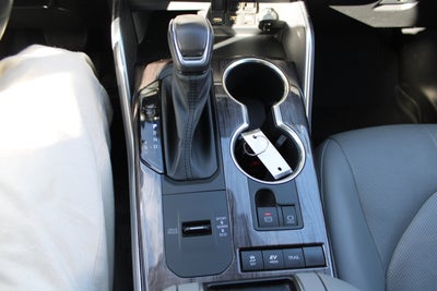 2021 Toyota Highlander Hybrid Platinum