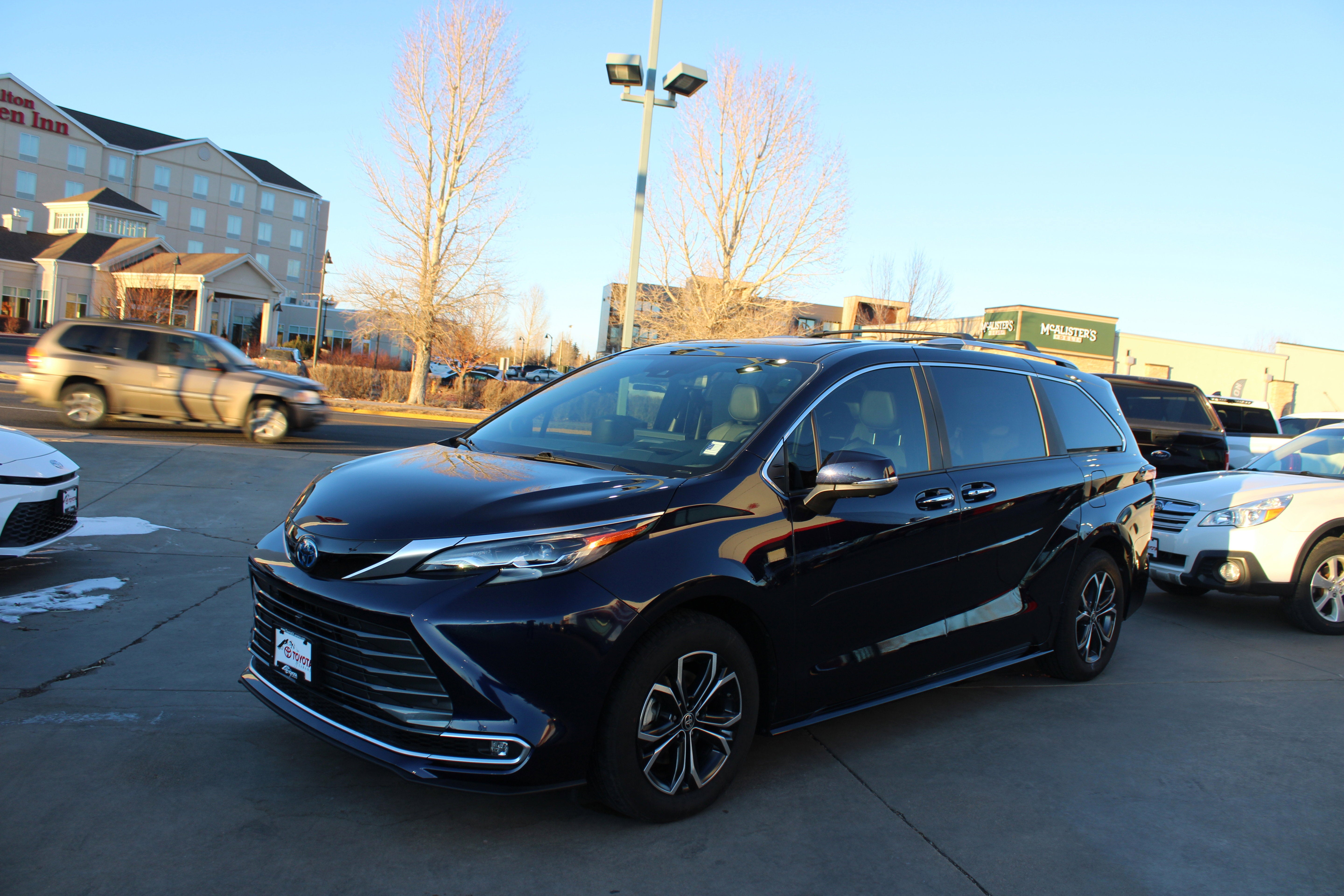 2025 Toyota Sienna Platinum