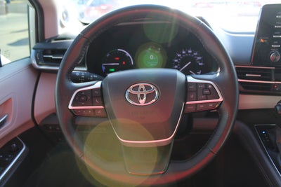 2021 Toyota Sienna XLE
