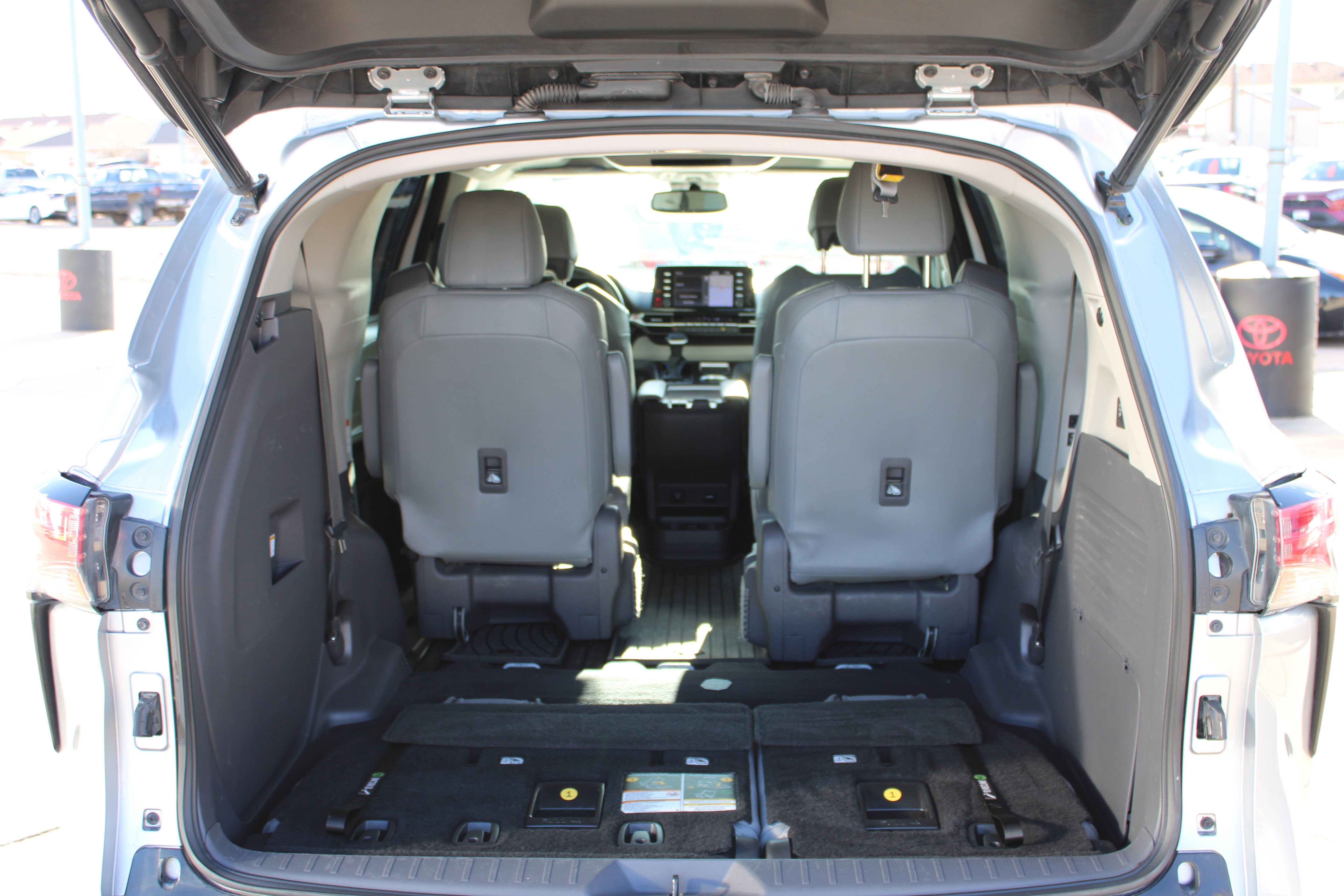 2021 Toyota Sienna XLE