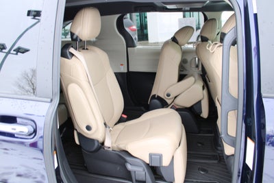 2023 Toyota Sienna Limited
