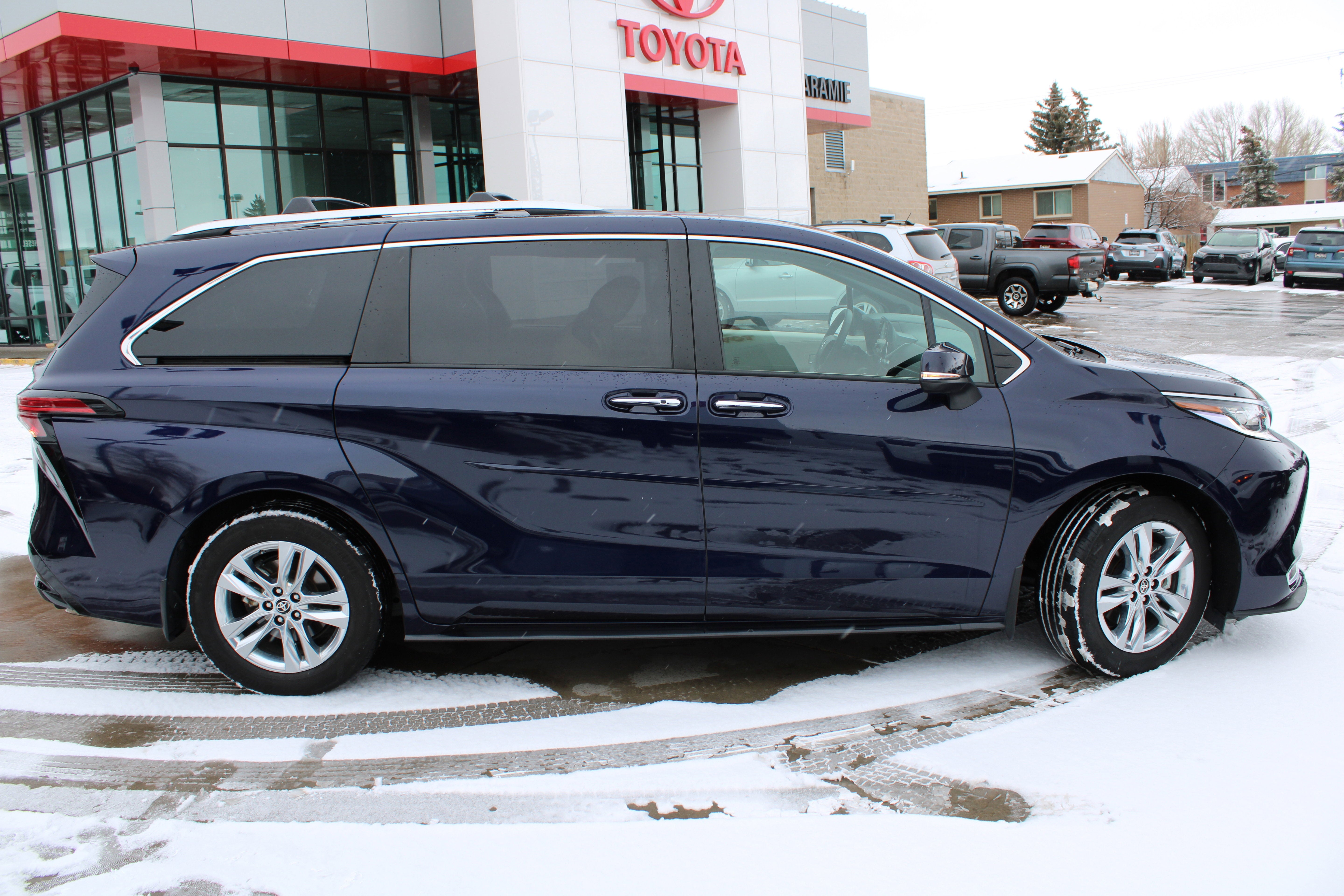 2023 Toyota Sienna Limited