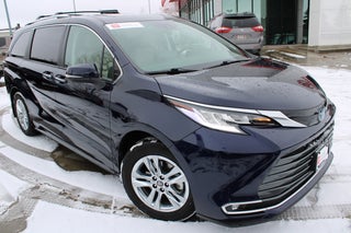 2023 Toyota Sienna Limited