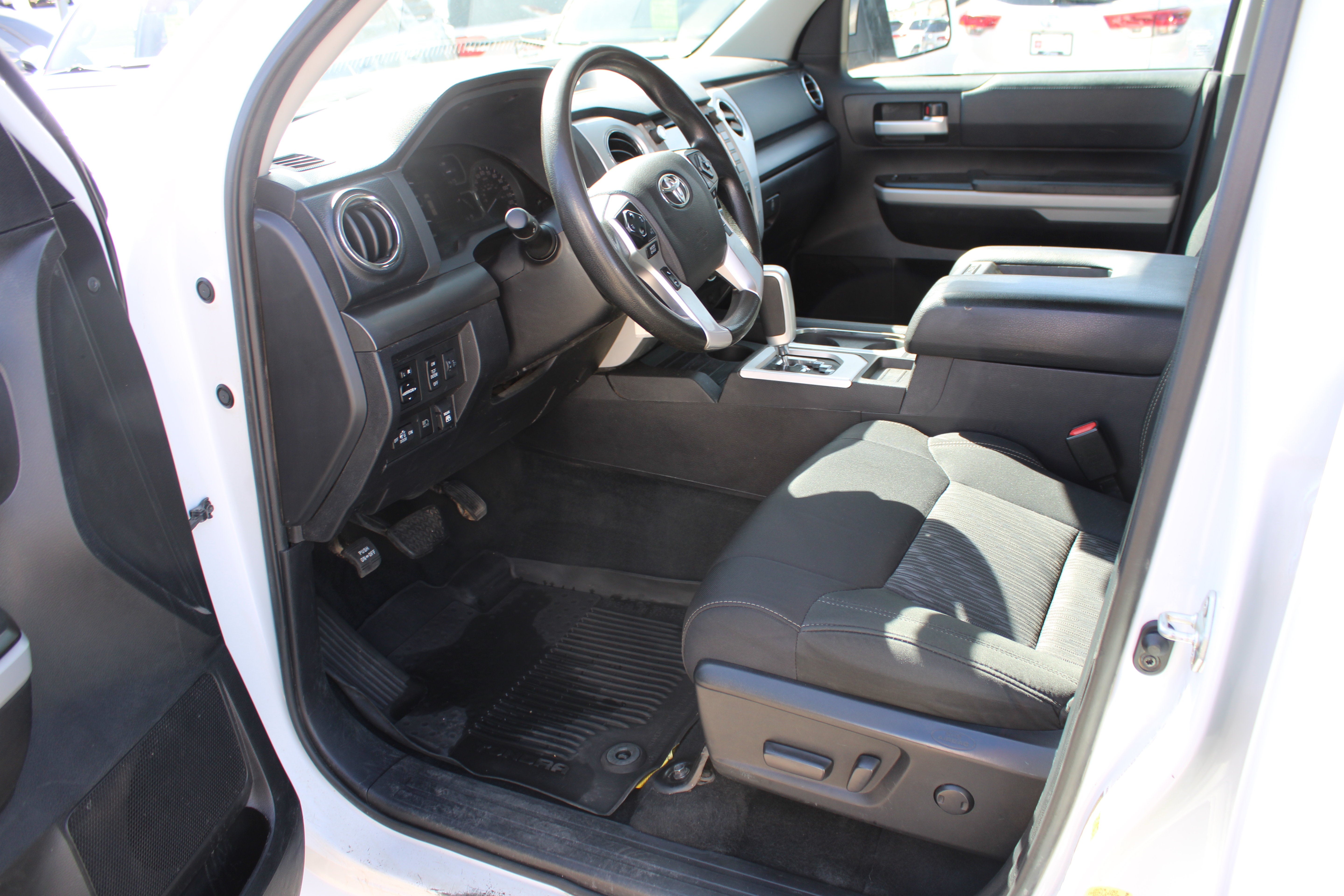 2021 Toyota Tundra 4WD SR5