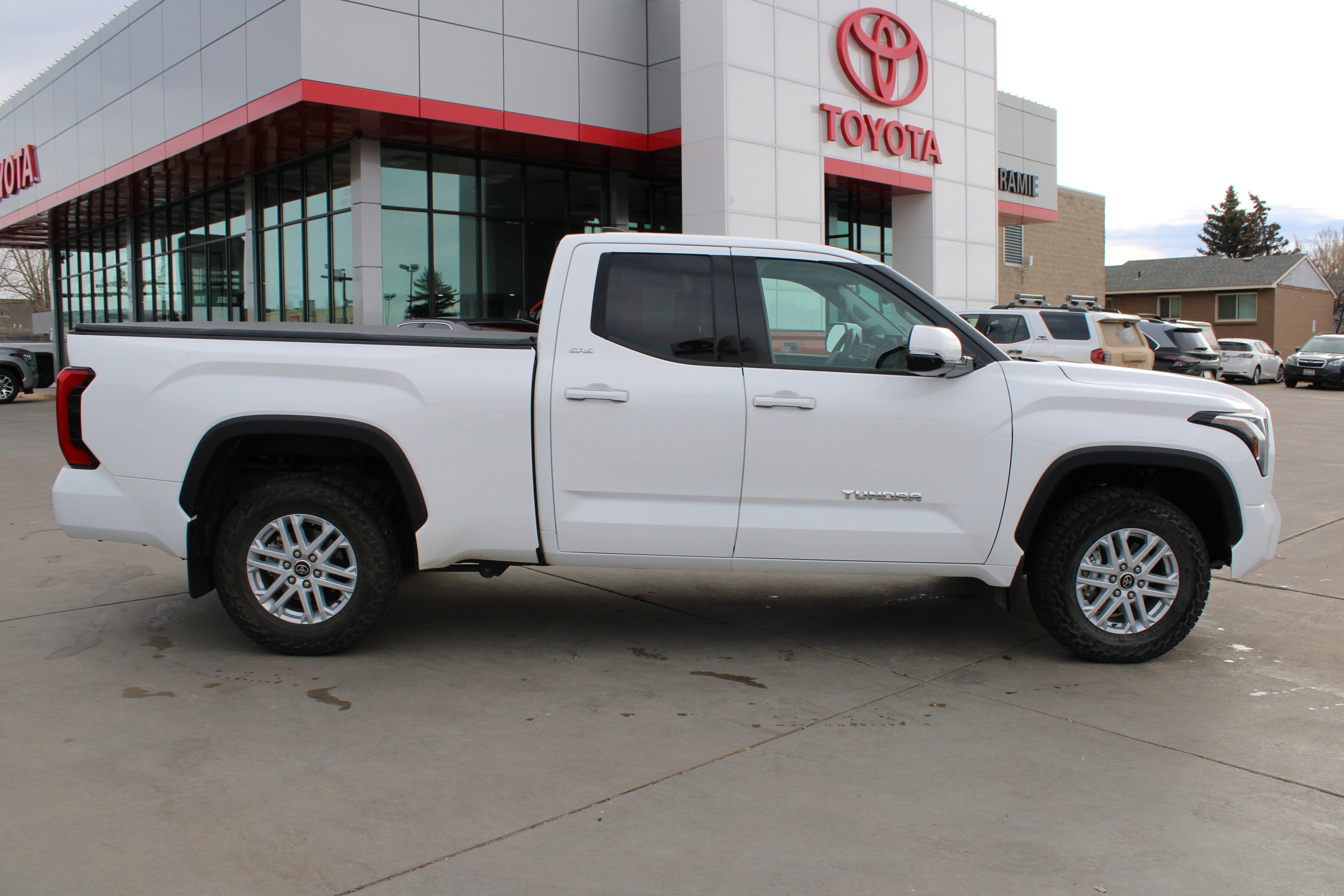 2023 Toyota Tundra 4WD SR5