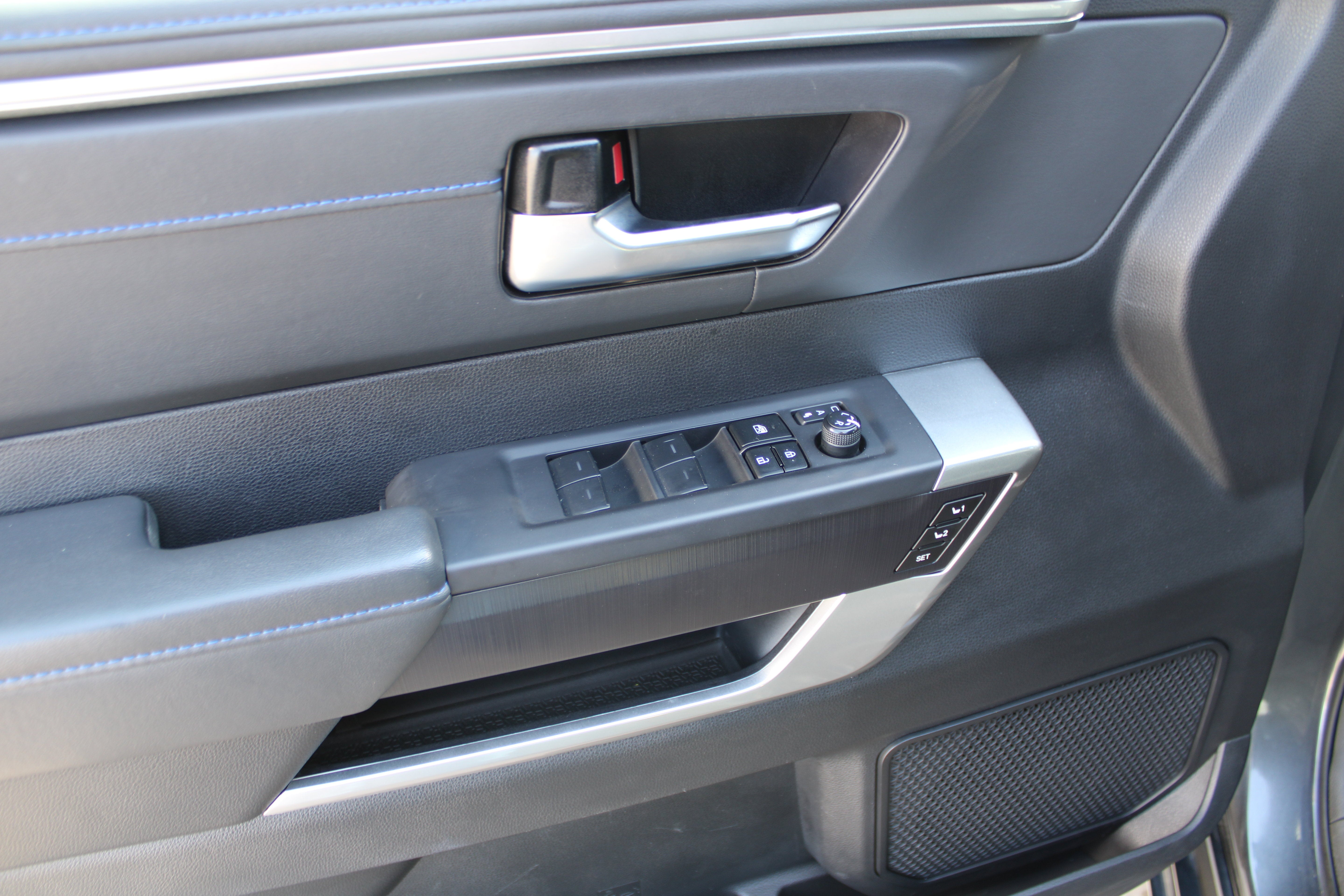 2023 Toyota Tundra 4WD Platinum Hybrid