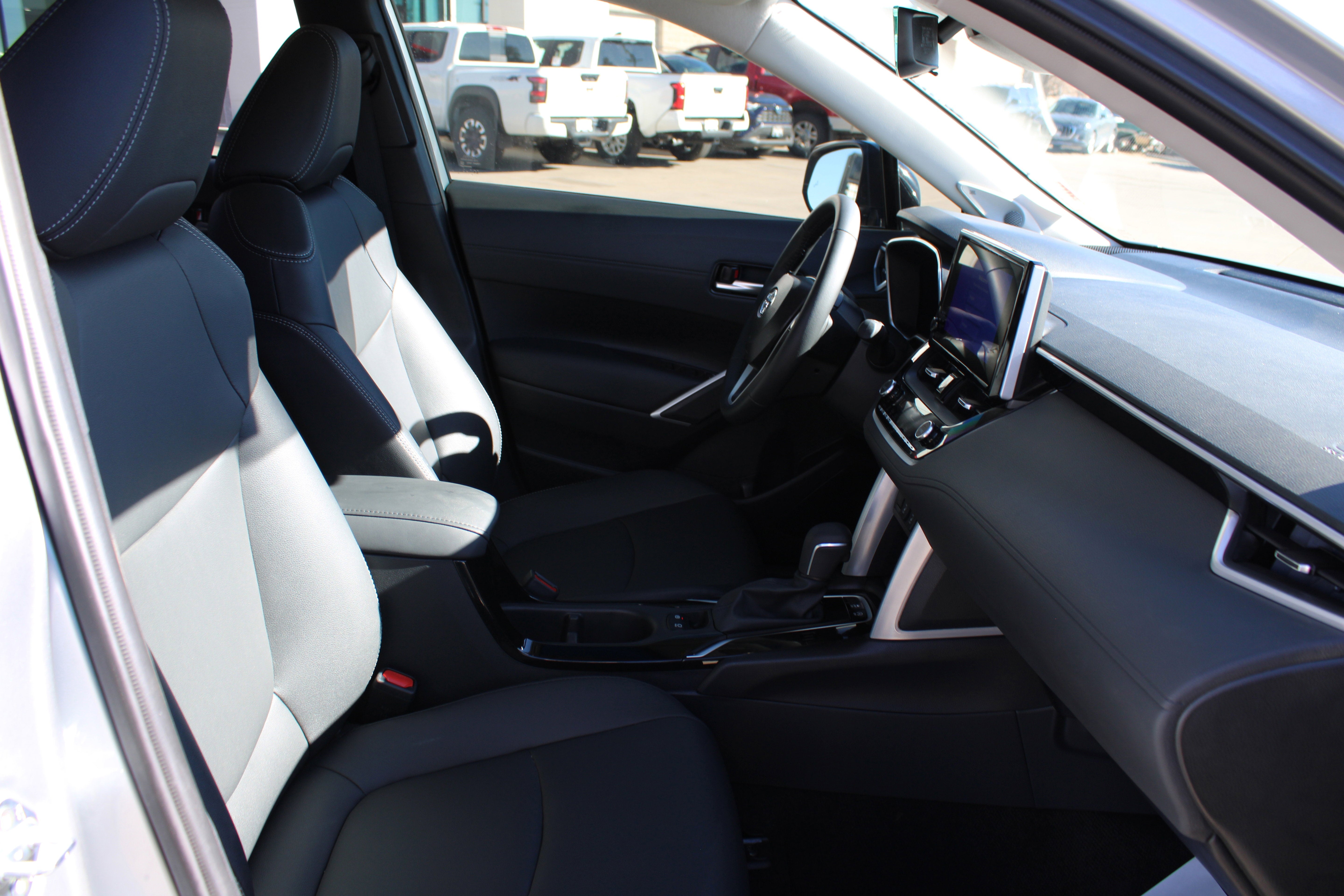 2025 Toyota Corolla Cross XLE