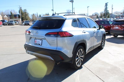 2025 Toyota Corolla Cross XLE