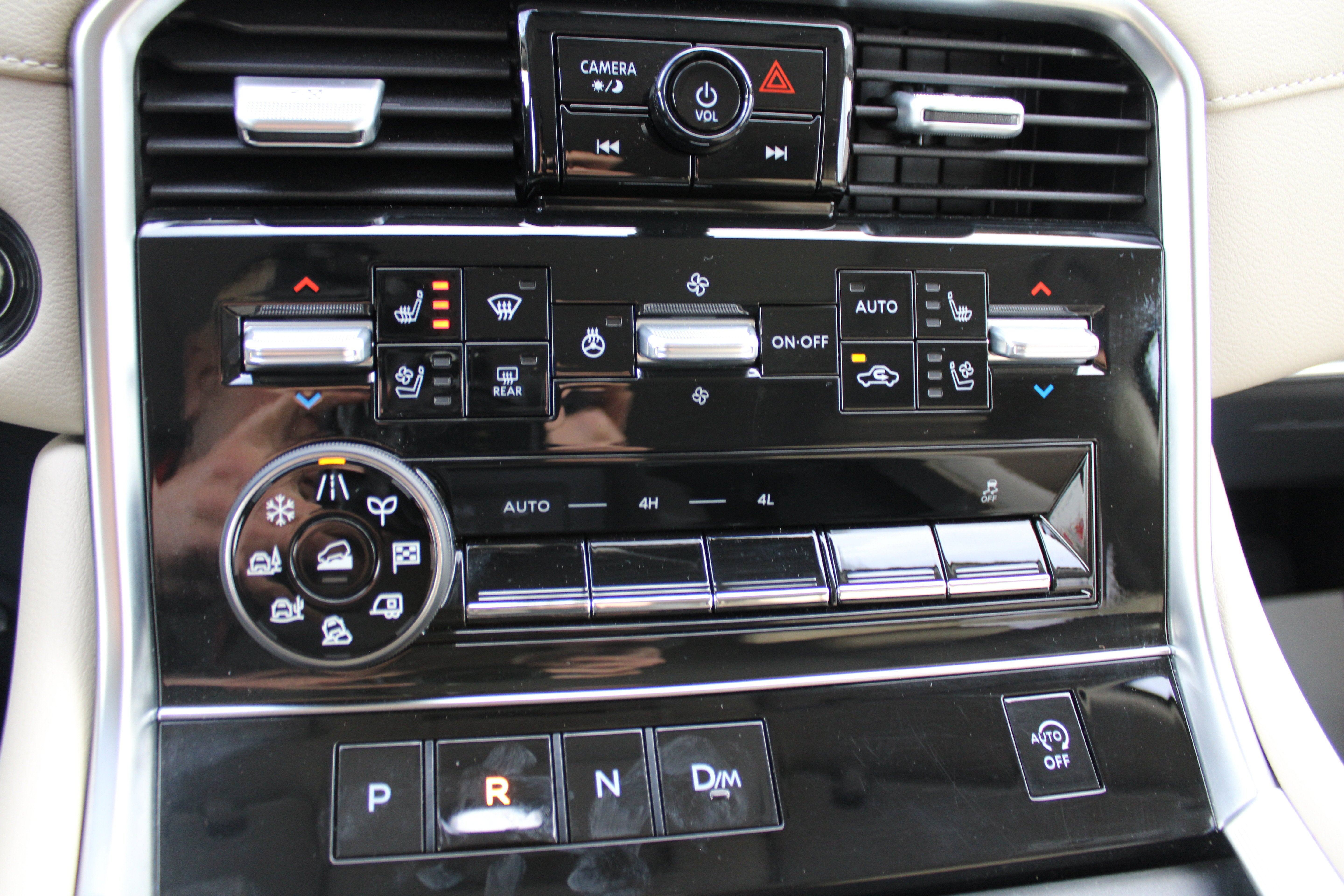 2025 Nissan Armada Platinum
