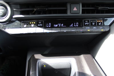 2025 Toyota Crown Signia Limited