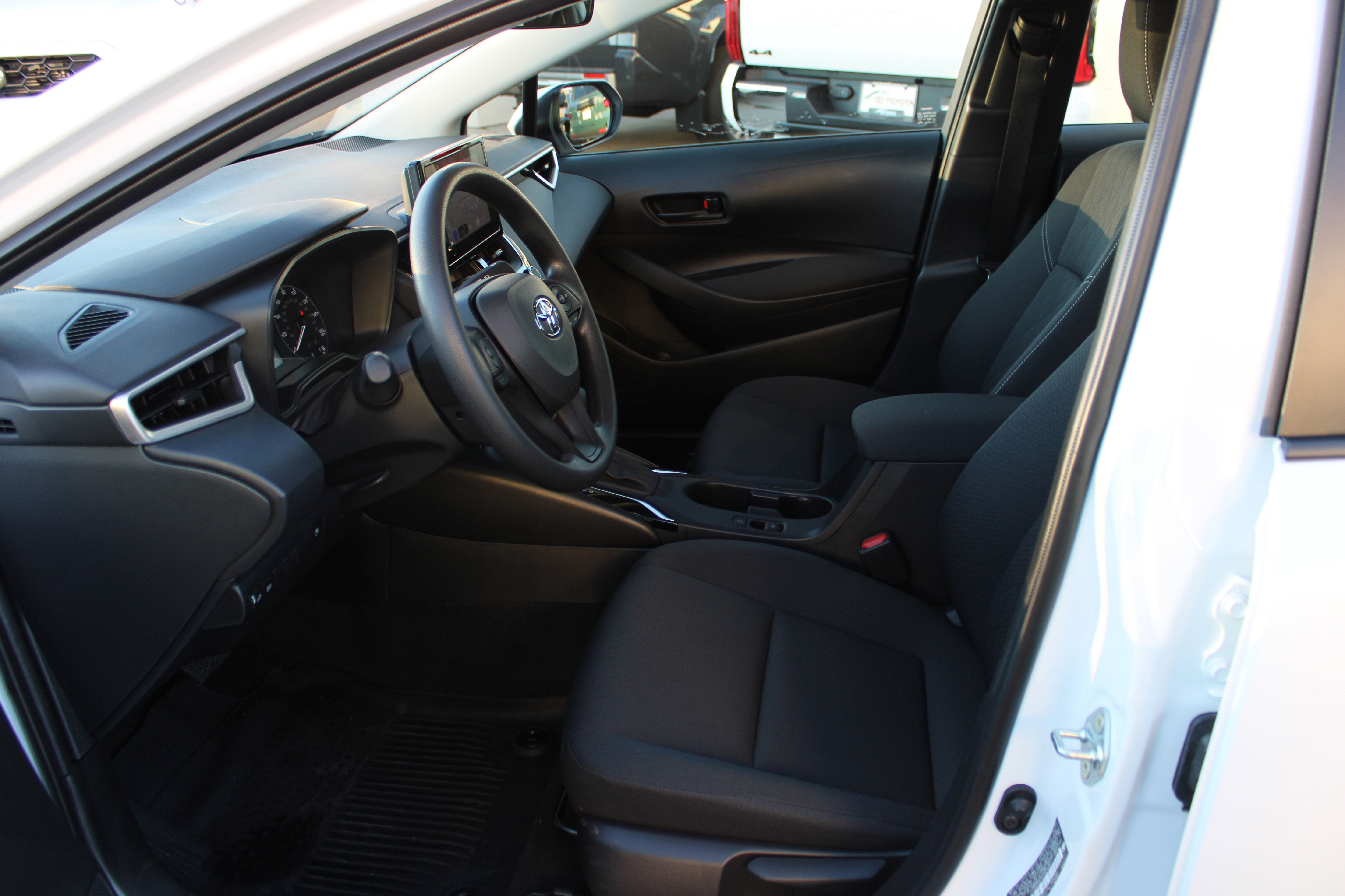 2025 Toyota Corolla Hybrid LE