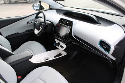 2016 Toyota Prius Three Touring