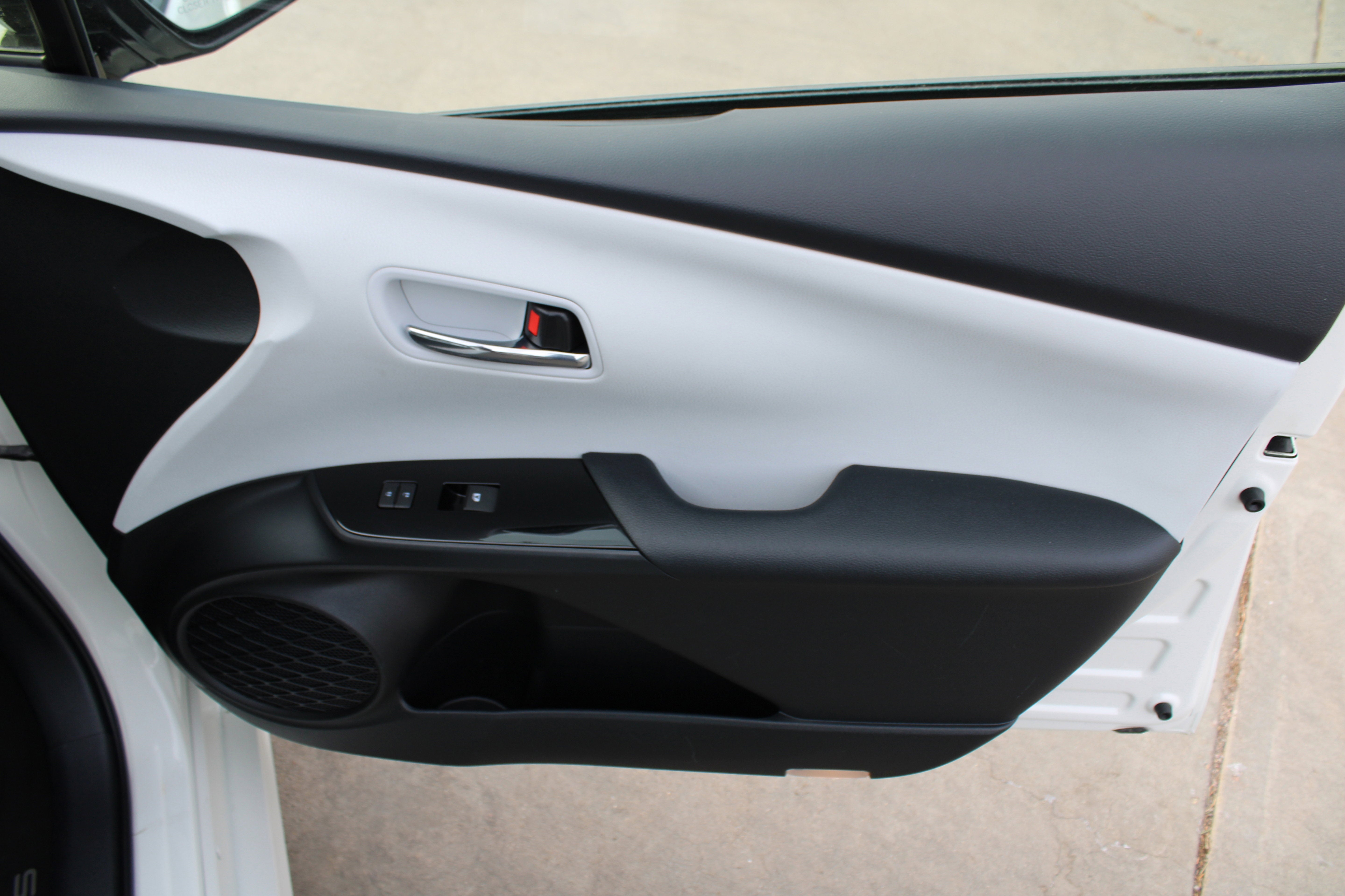 2016 Toyota Prius Three Touring