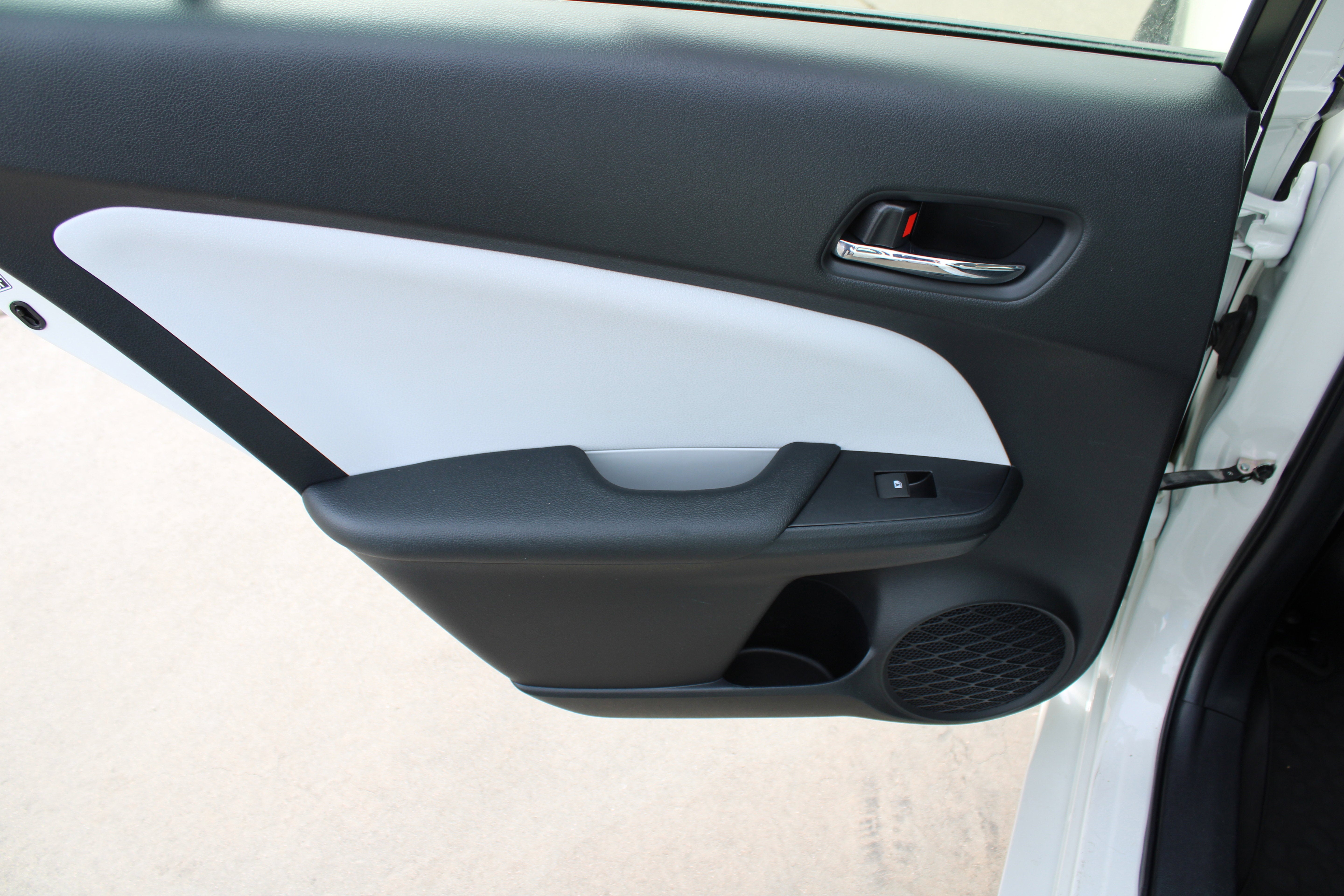 2016 Toyota Prius Three Touring