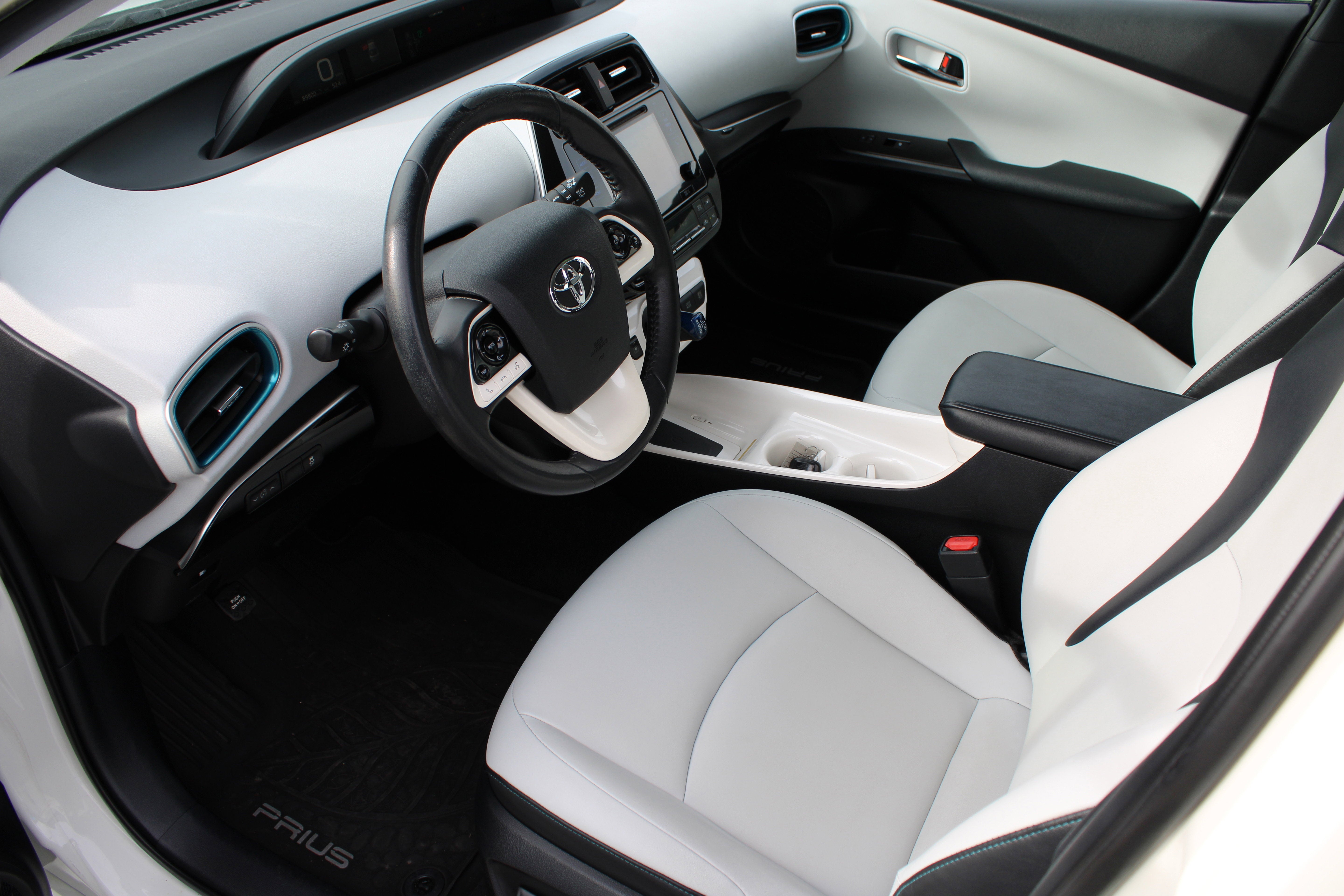 2016 Toyota Prius Three Touring