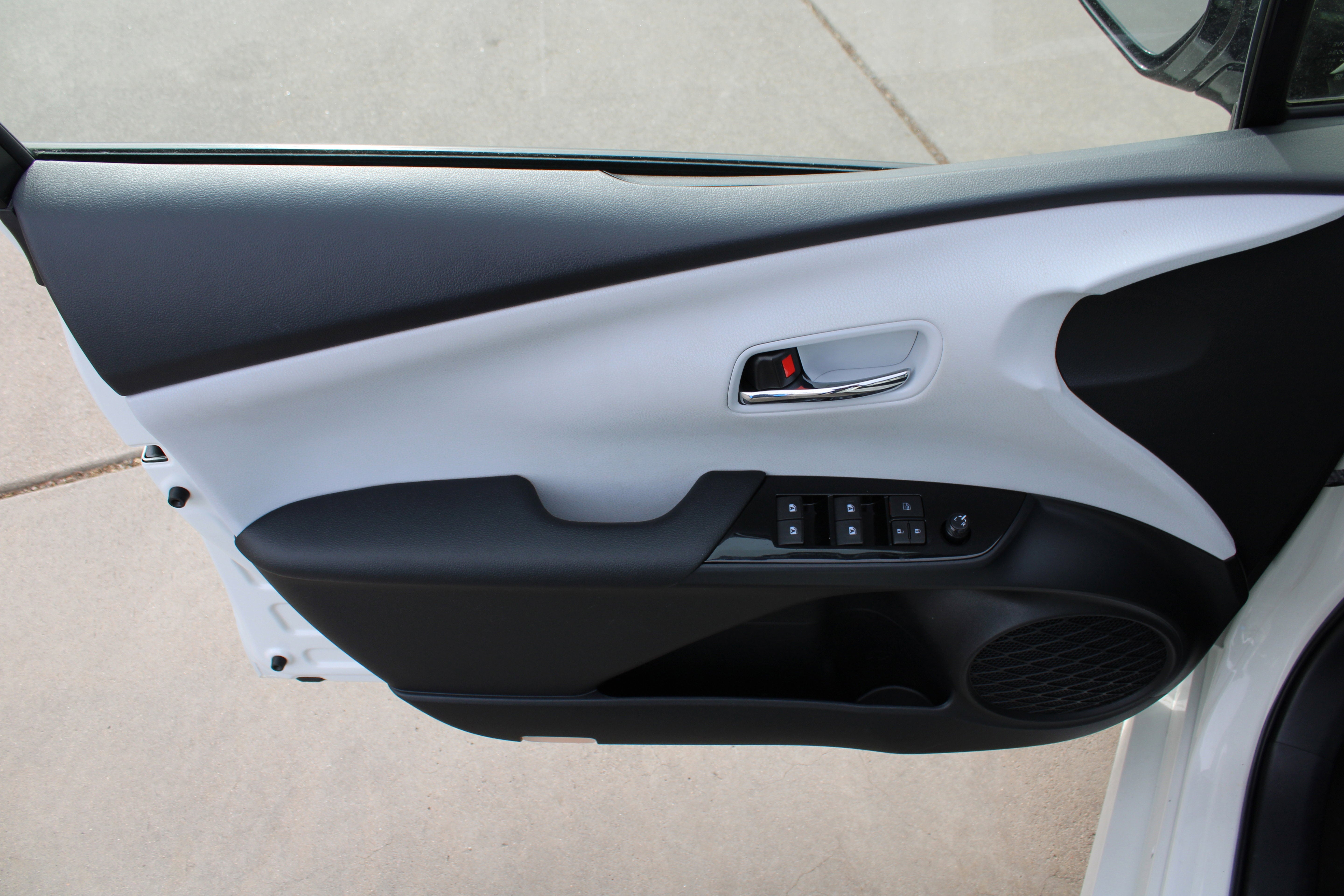 2016 Toyota Prius Three Touring