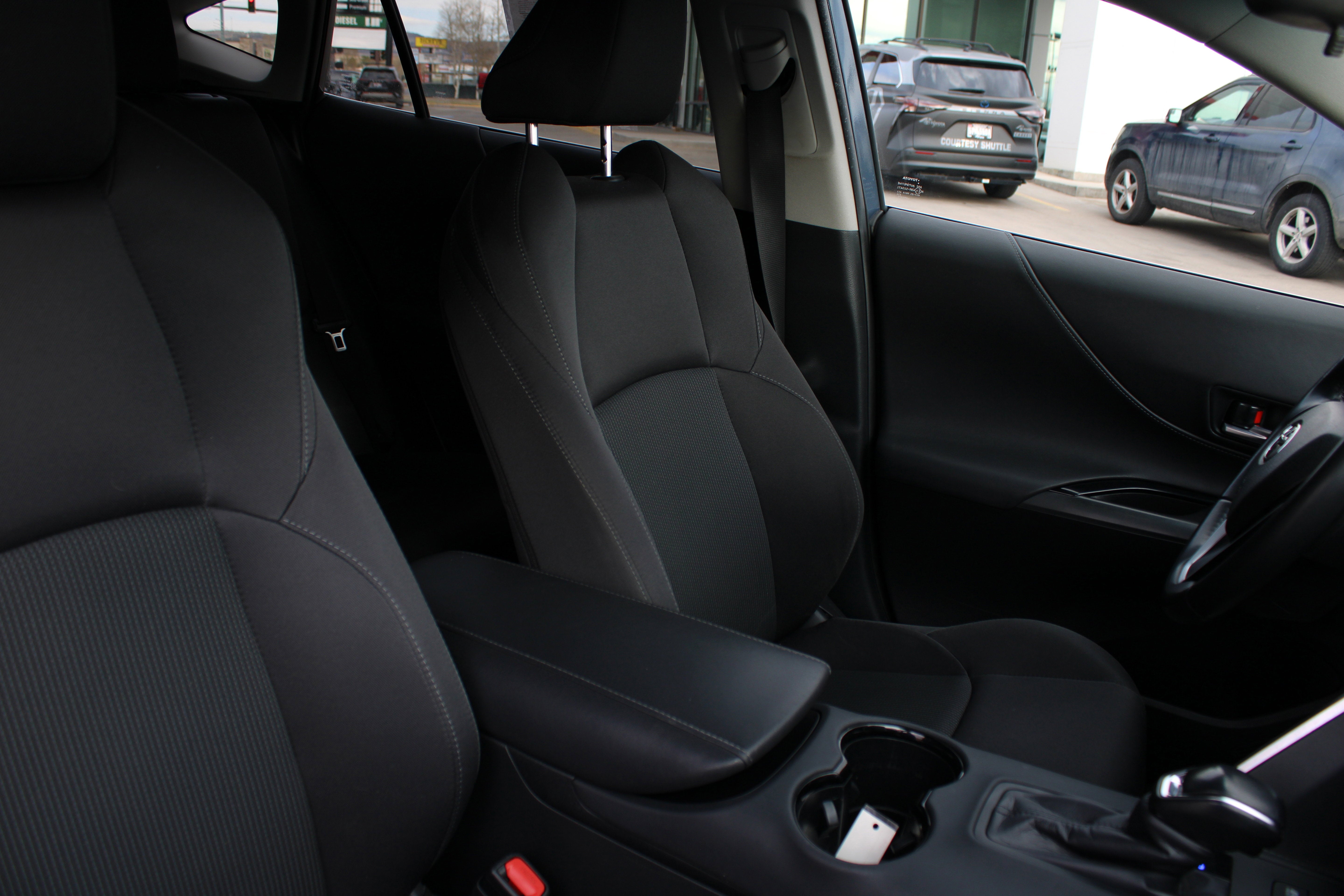 2024 Toyota Venza LE