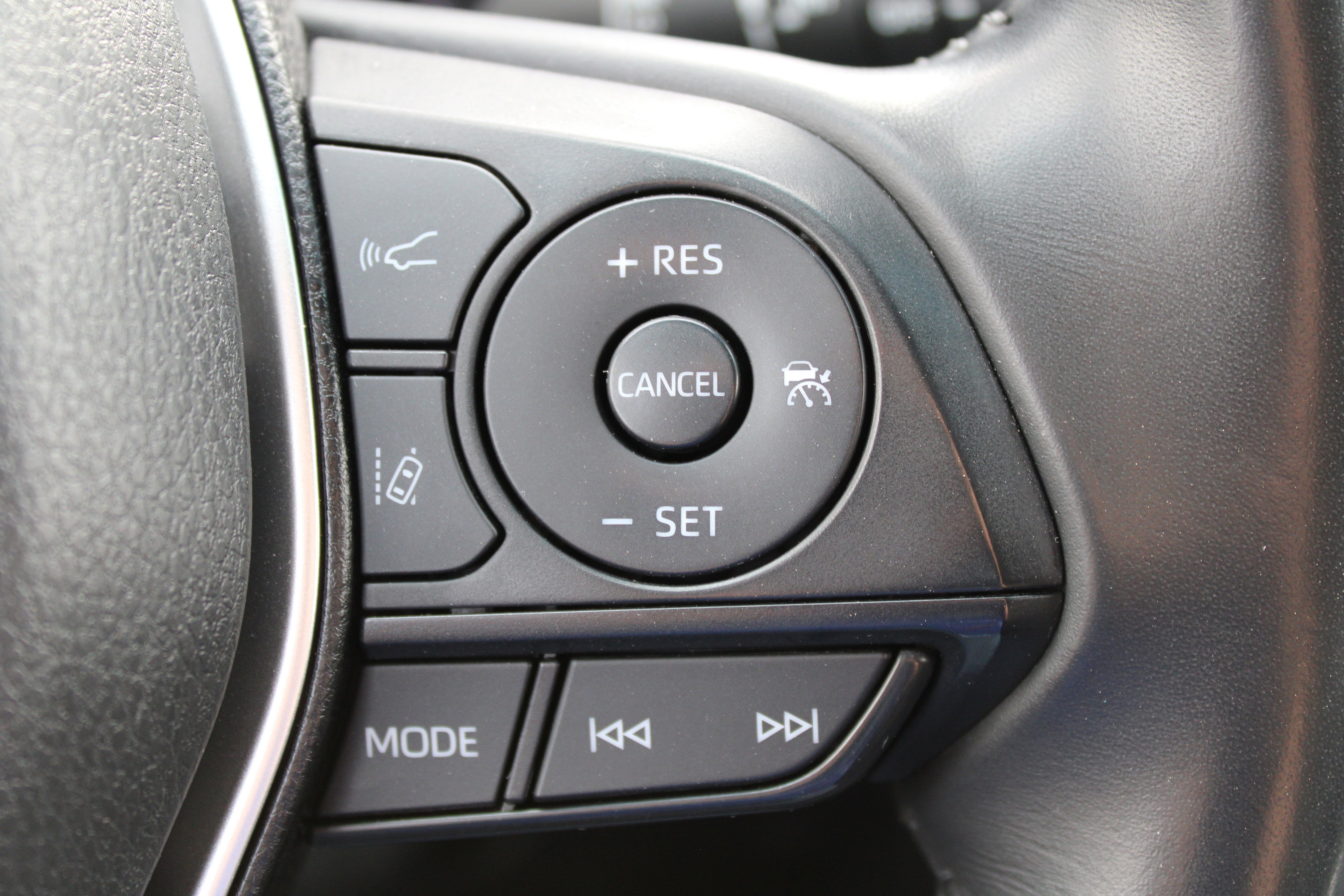 2024 Toyota Venza LE