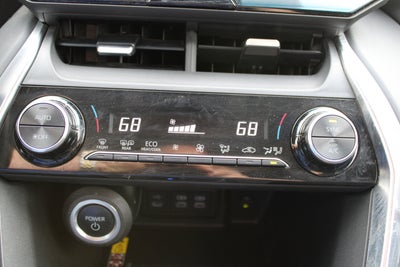 2024 Toyota Venza LE