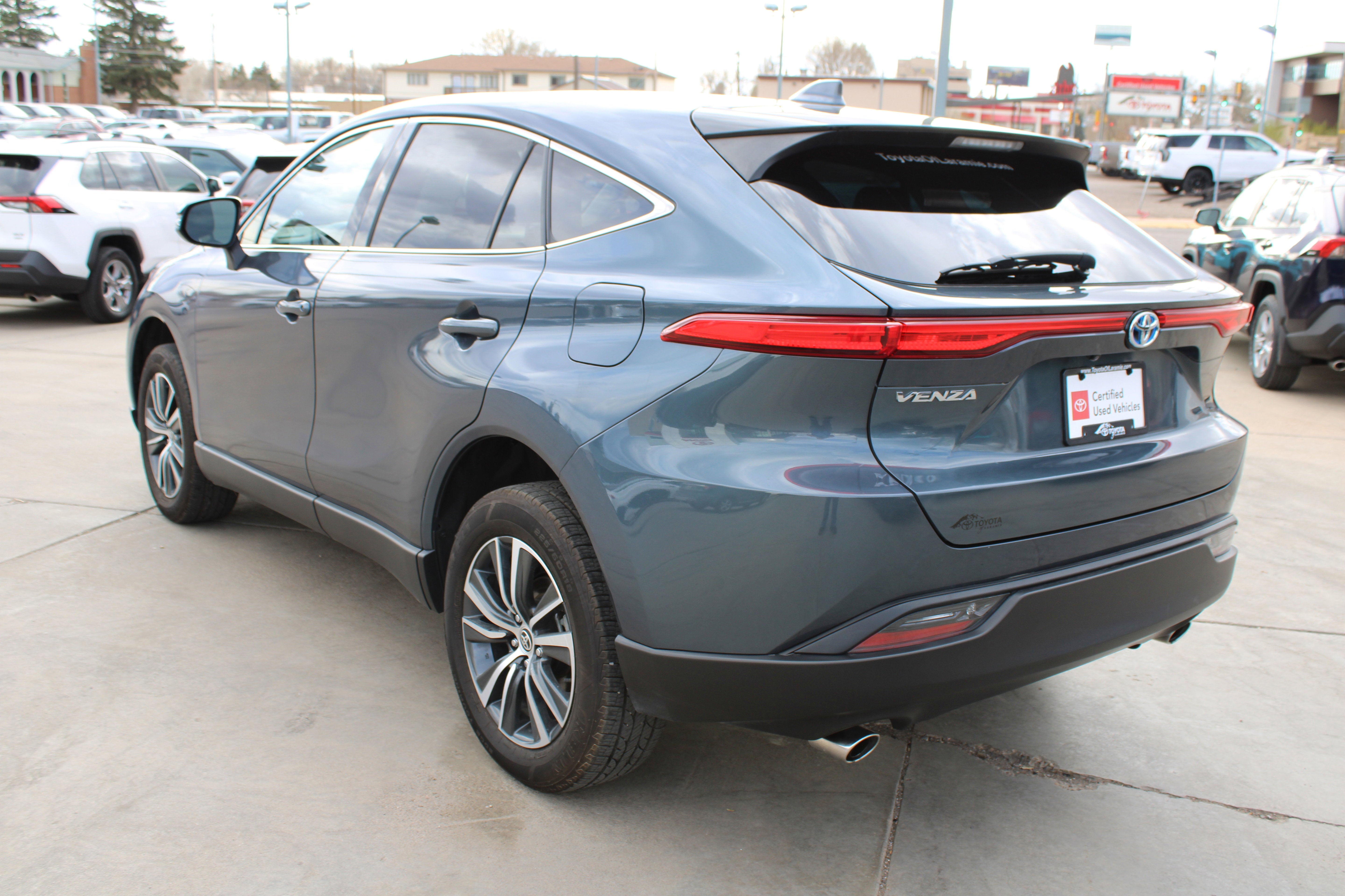 2024 Toyota Venza LE