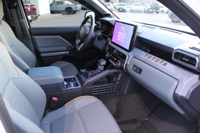 2025 Toyota 4Runner Hybrid Trailhunter