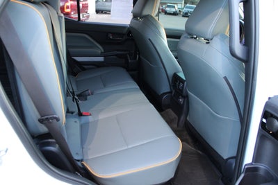 2025 Toyota 4Runner Hybrid Trailhunter