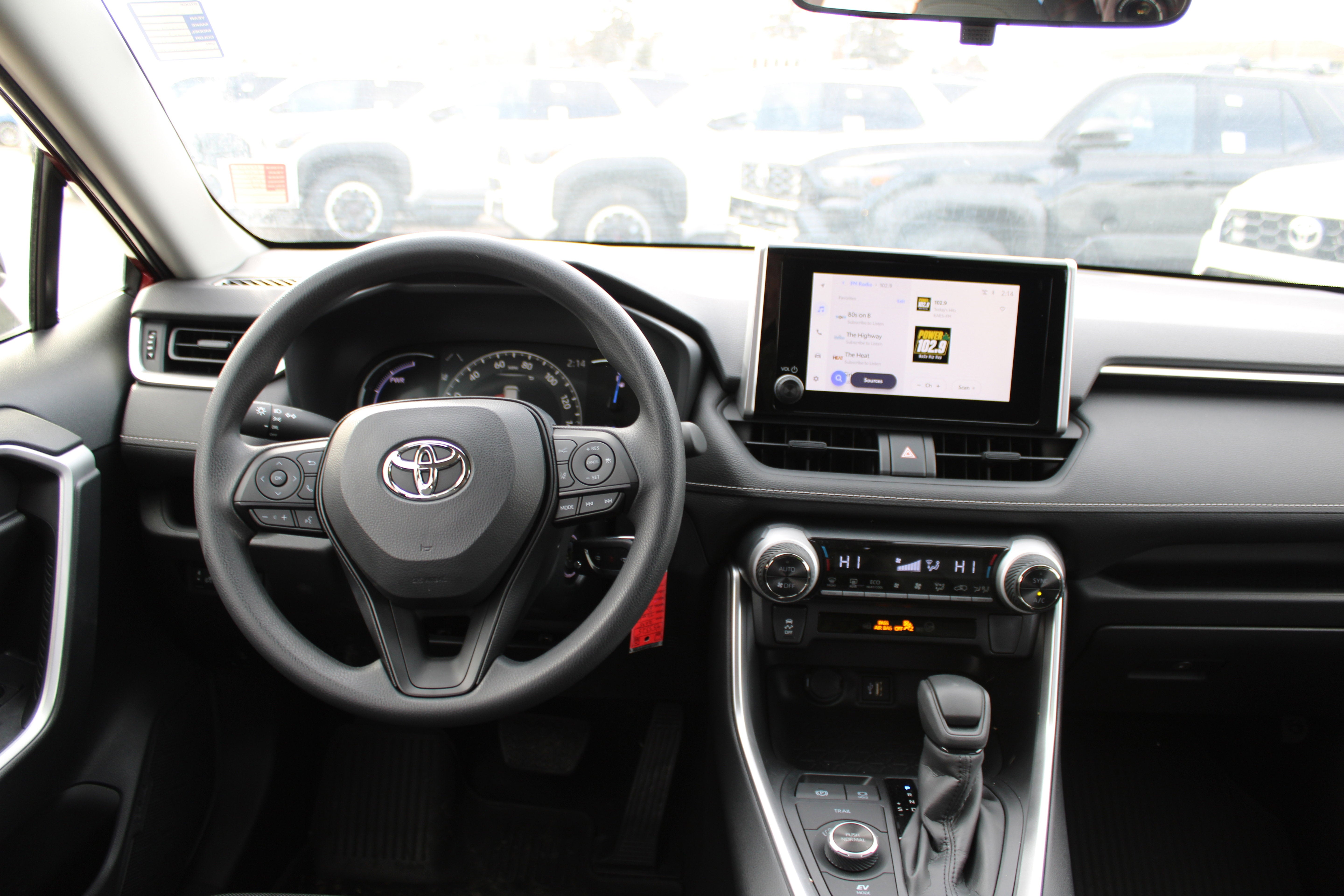 2025 Toyota RAV4 Hybrid LE