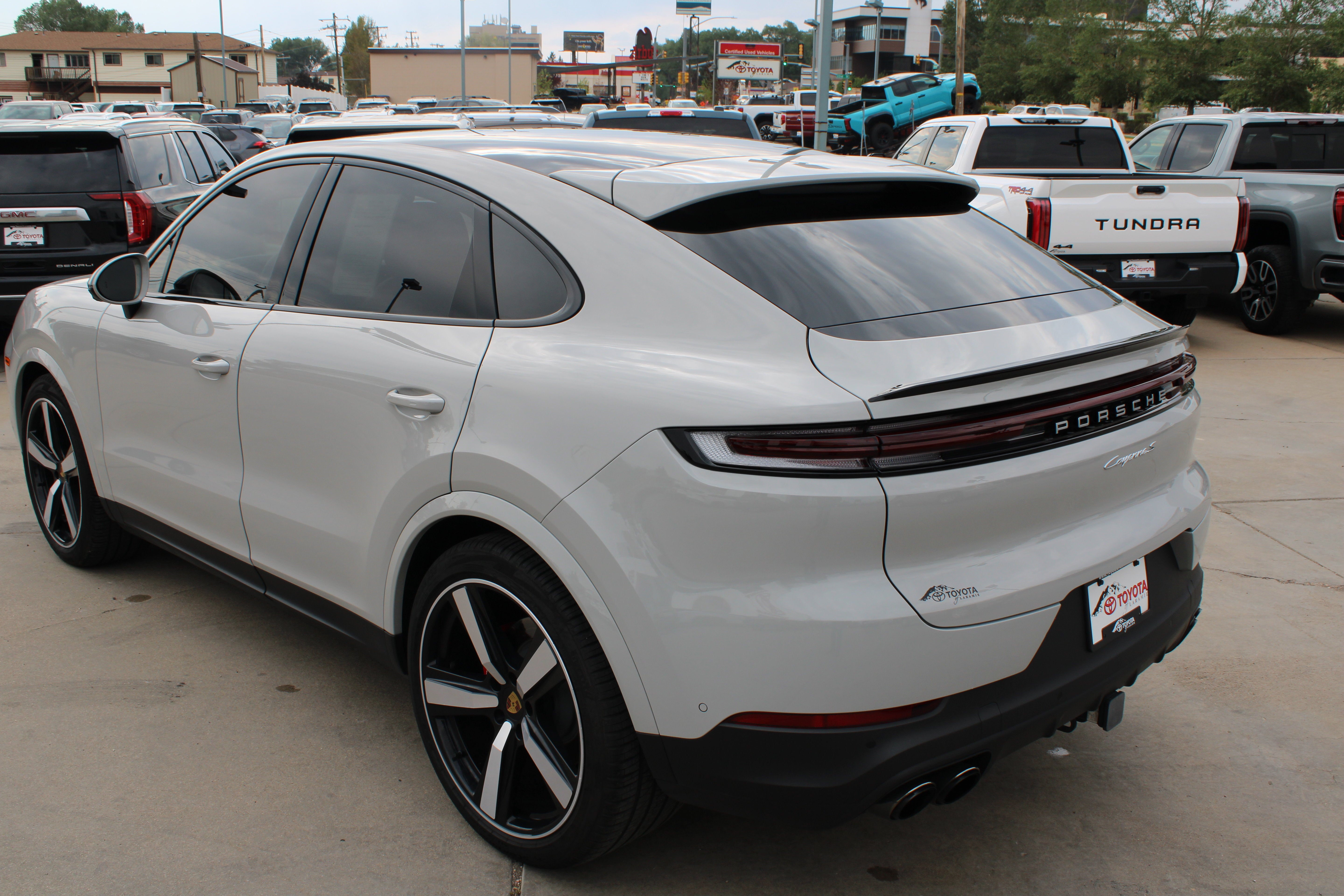 2024 Porsche Cayenne S