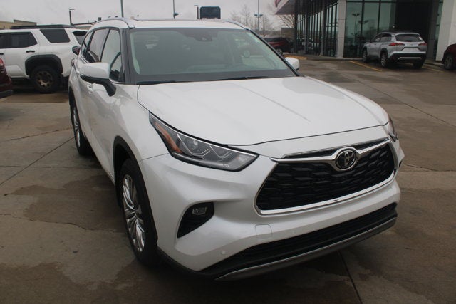2026 Toyota Highlander Hybrid Hybrid Platinum
