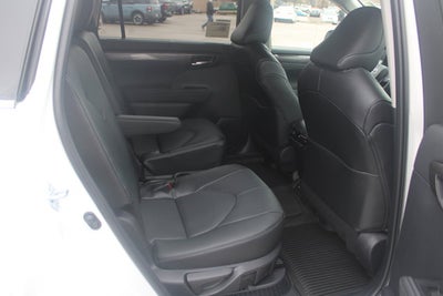 2026 Toyota Highlander Hybrid Hybrid Platinum