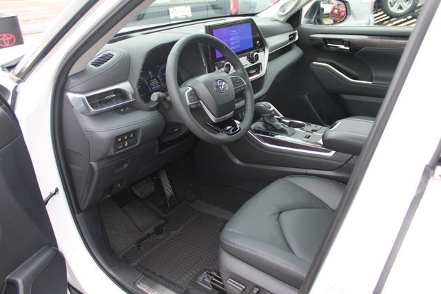 2026 Toyota Highlander Hybrid Hybrid Platinum